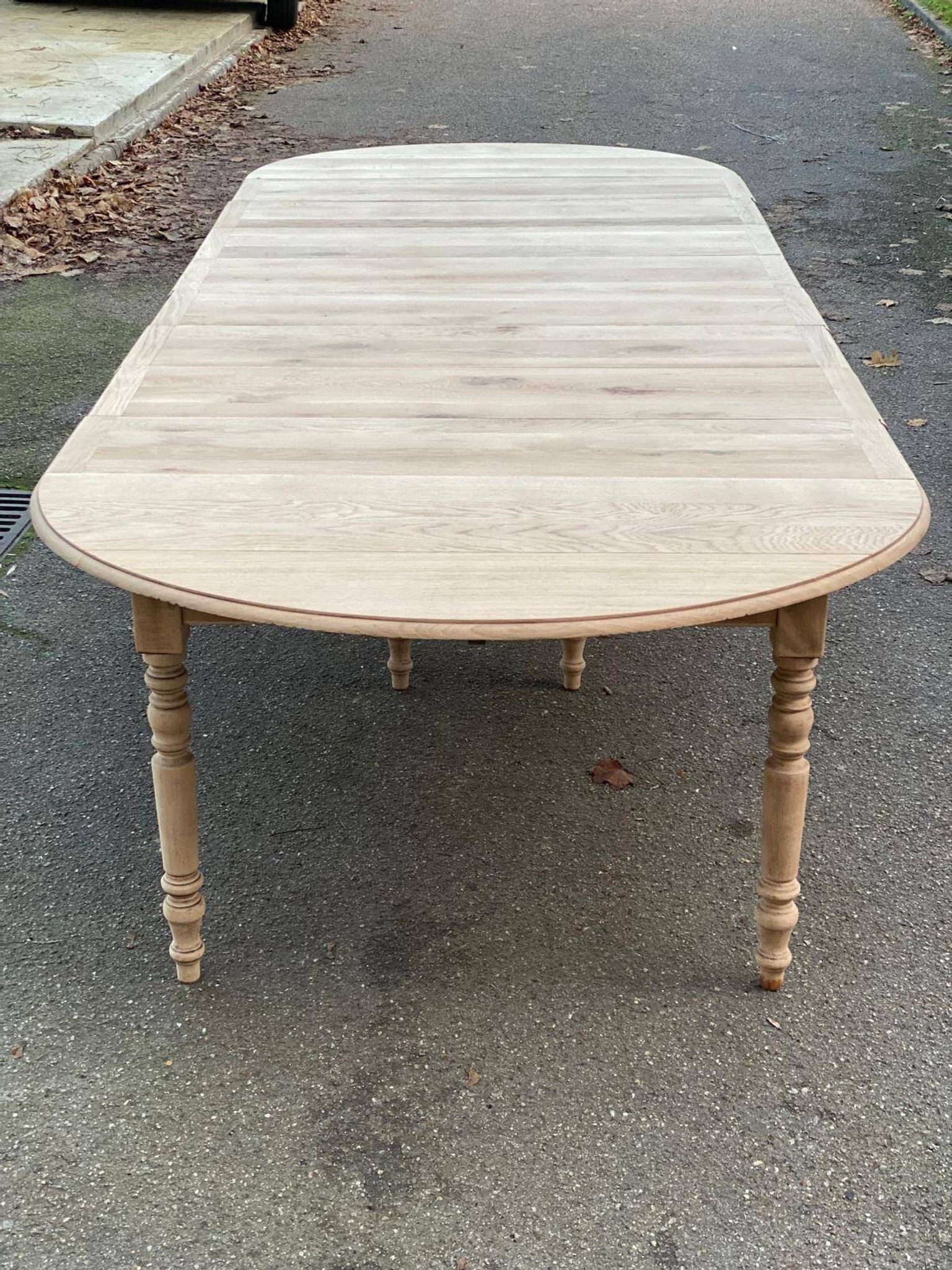 Louis Philippe extendable dining table with 8 extensions, solid oak, 19th century, 350