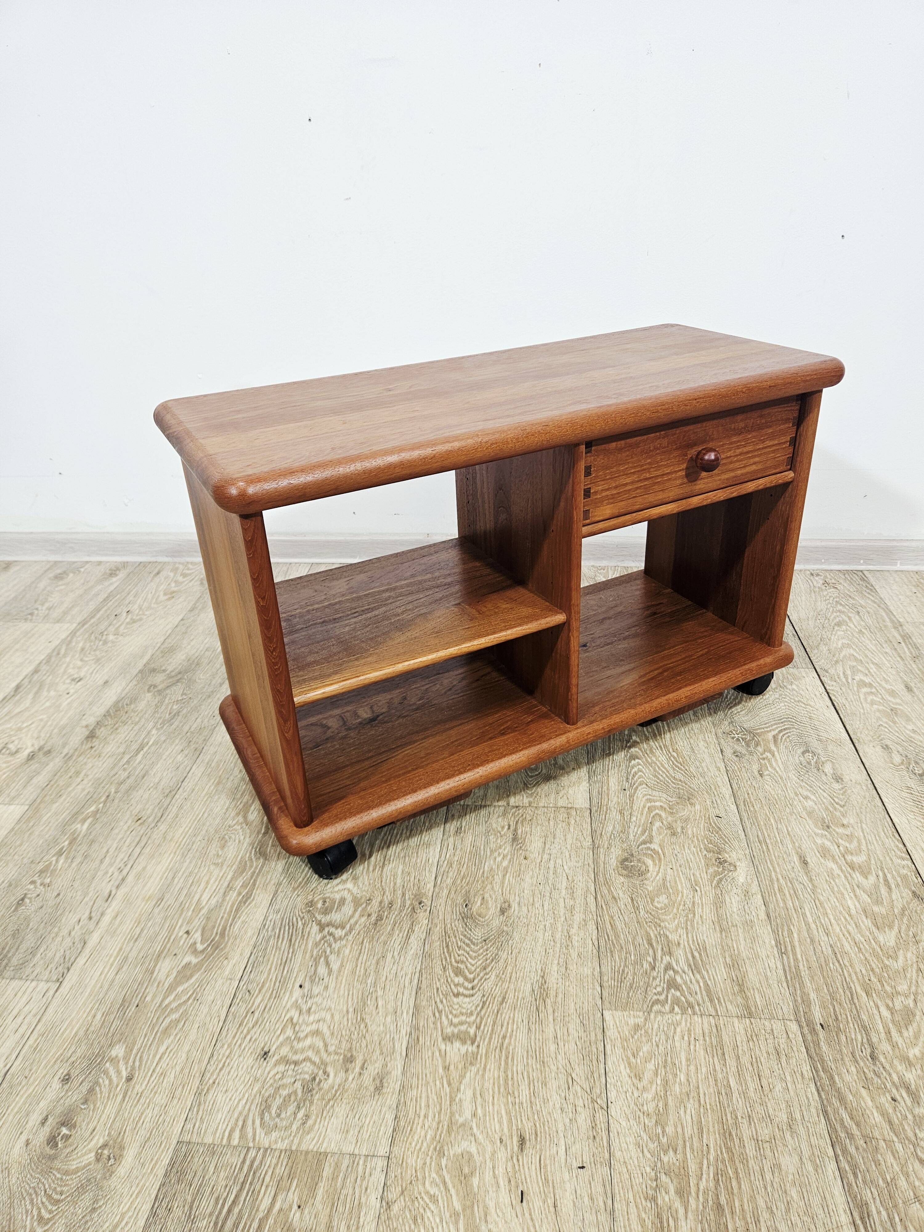 Meuble TV/Hi-Fi en teck unique – années 1970.