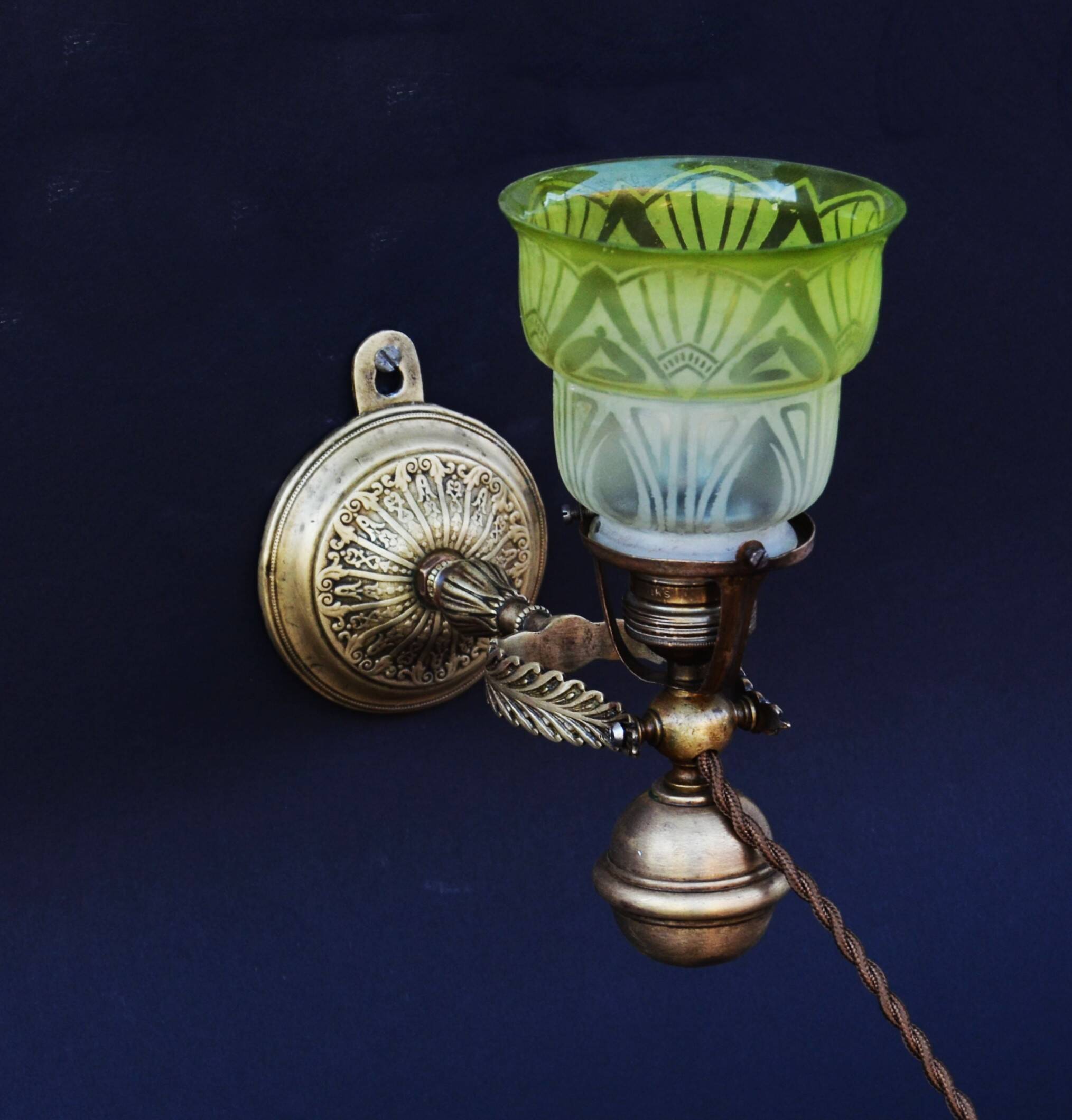 Antique Brass Gimbal Table Lamp Navy Ship Marine Massive Brass - Wall Light