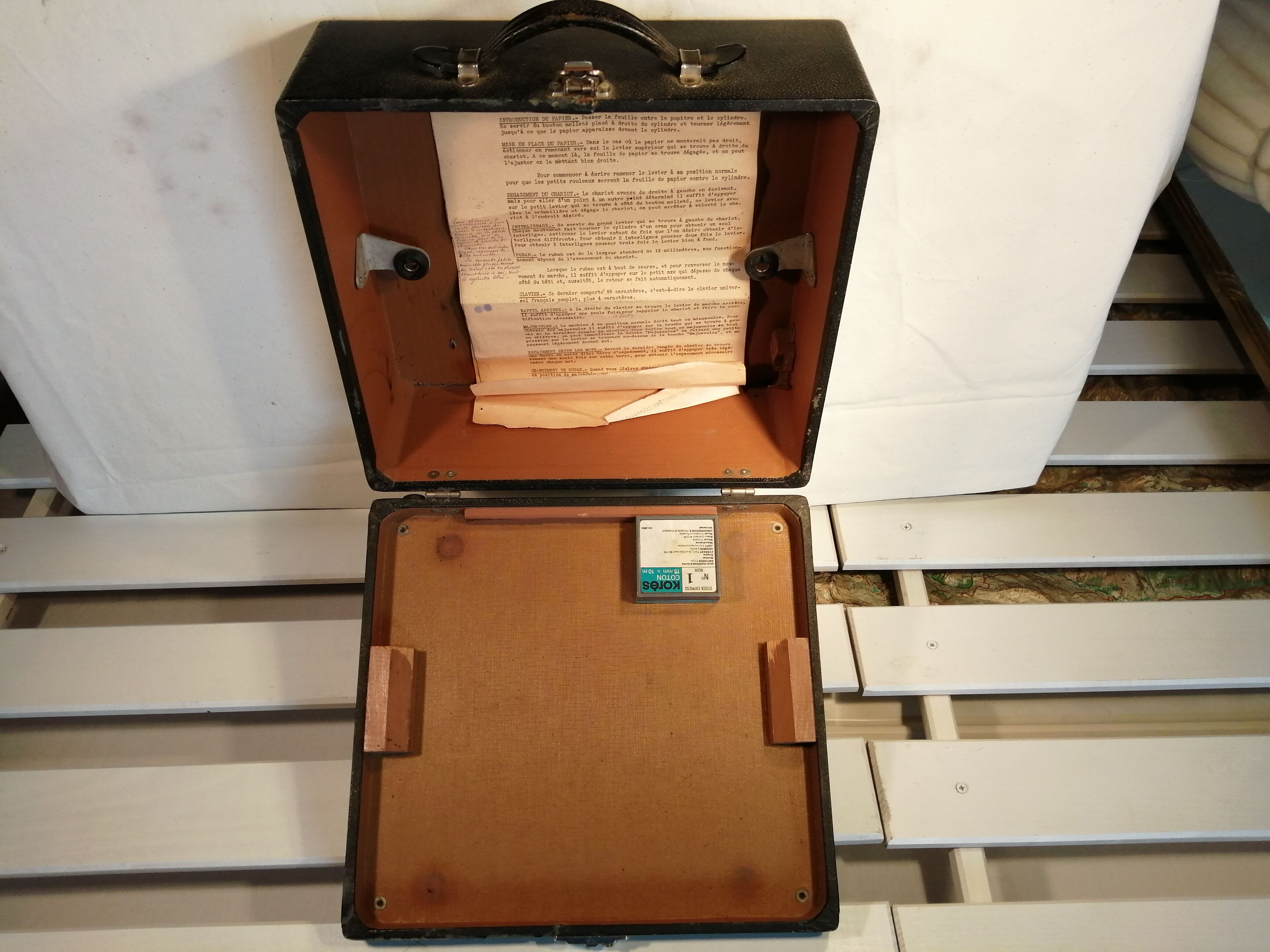 Former Royal Junior Mechanical typewriter