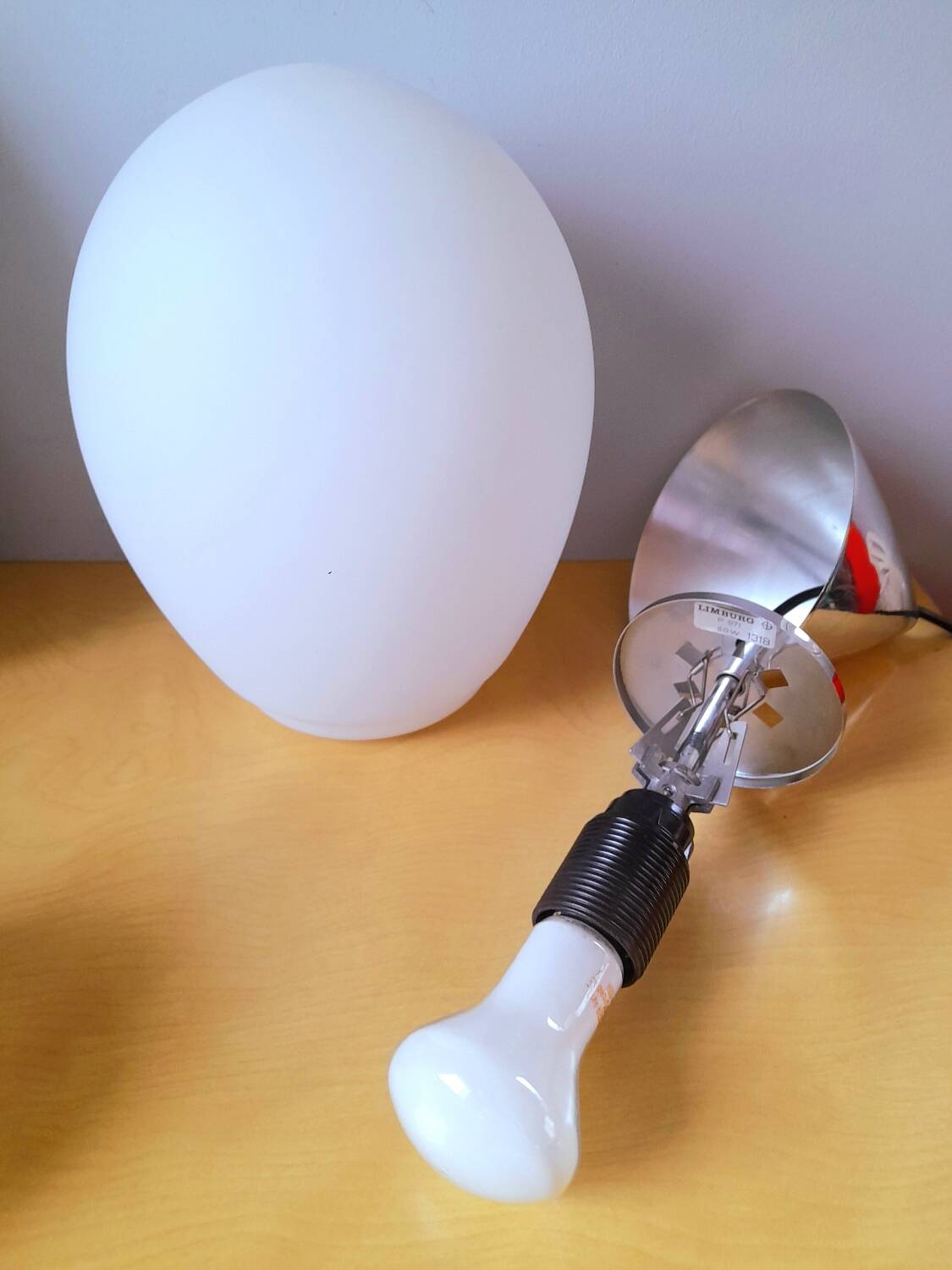 Suspension Limburg and opaline, drop model, 1970