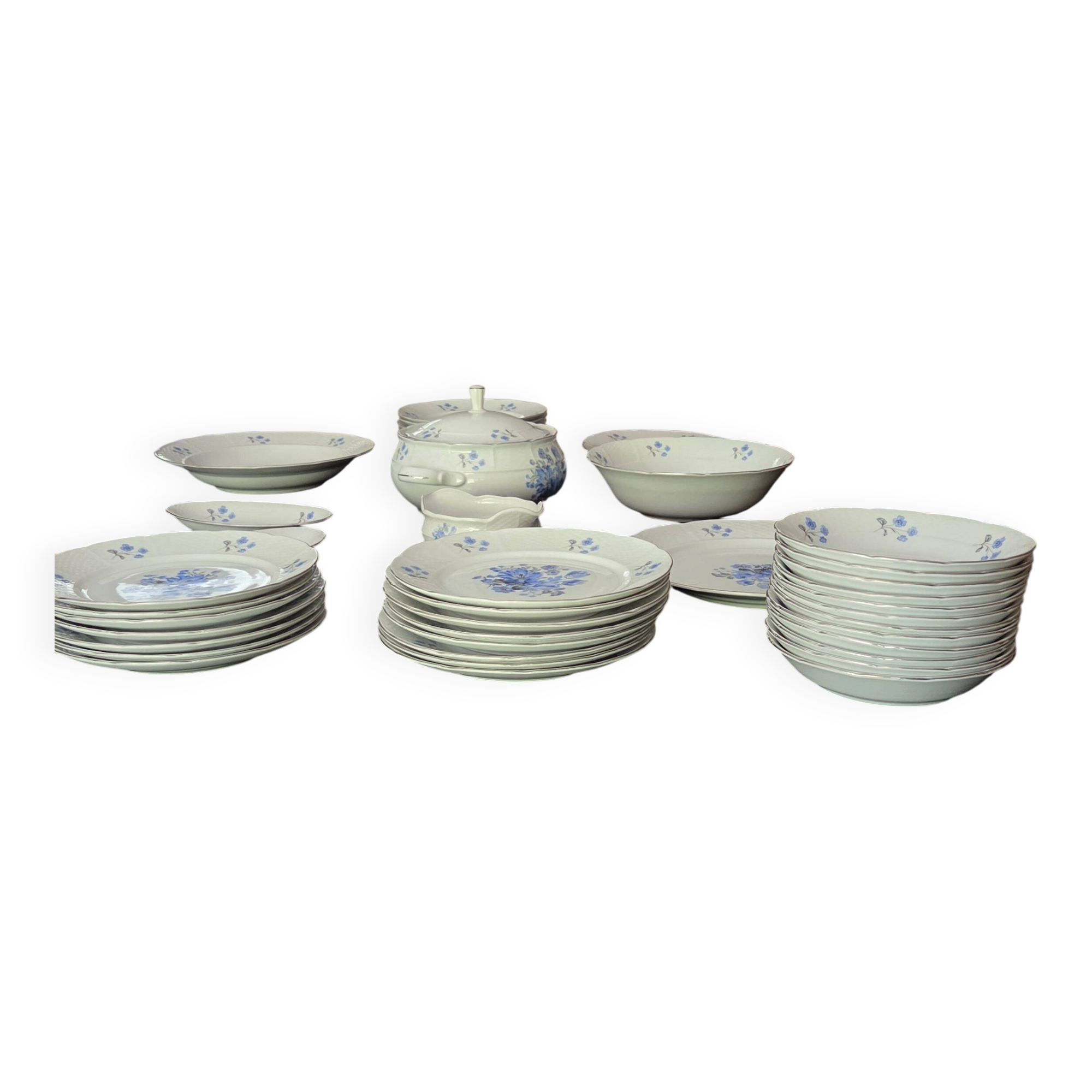 Service 44 pièces porcelaine de bohème