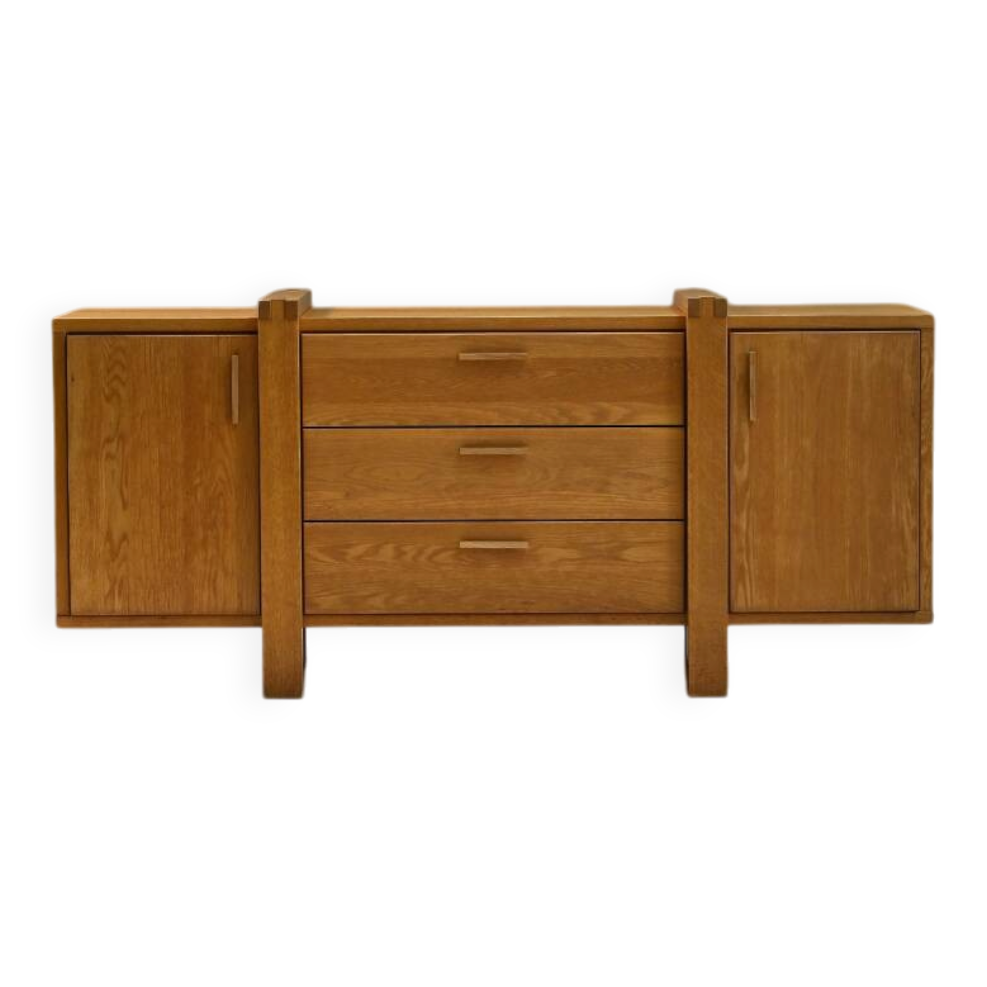 Buffet en chêne au design brutaliste, Belgique.