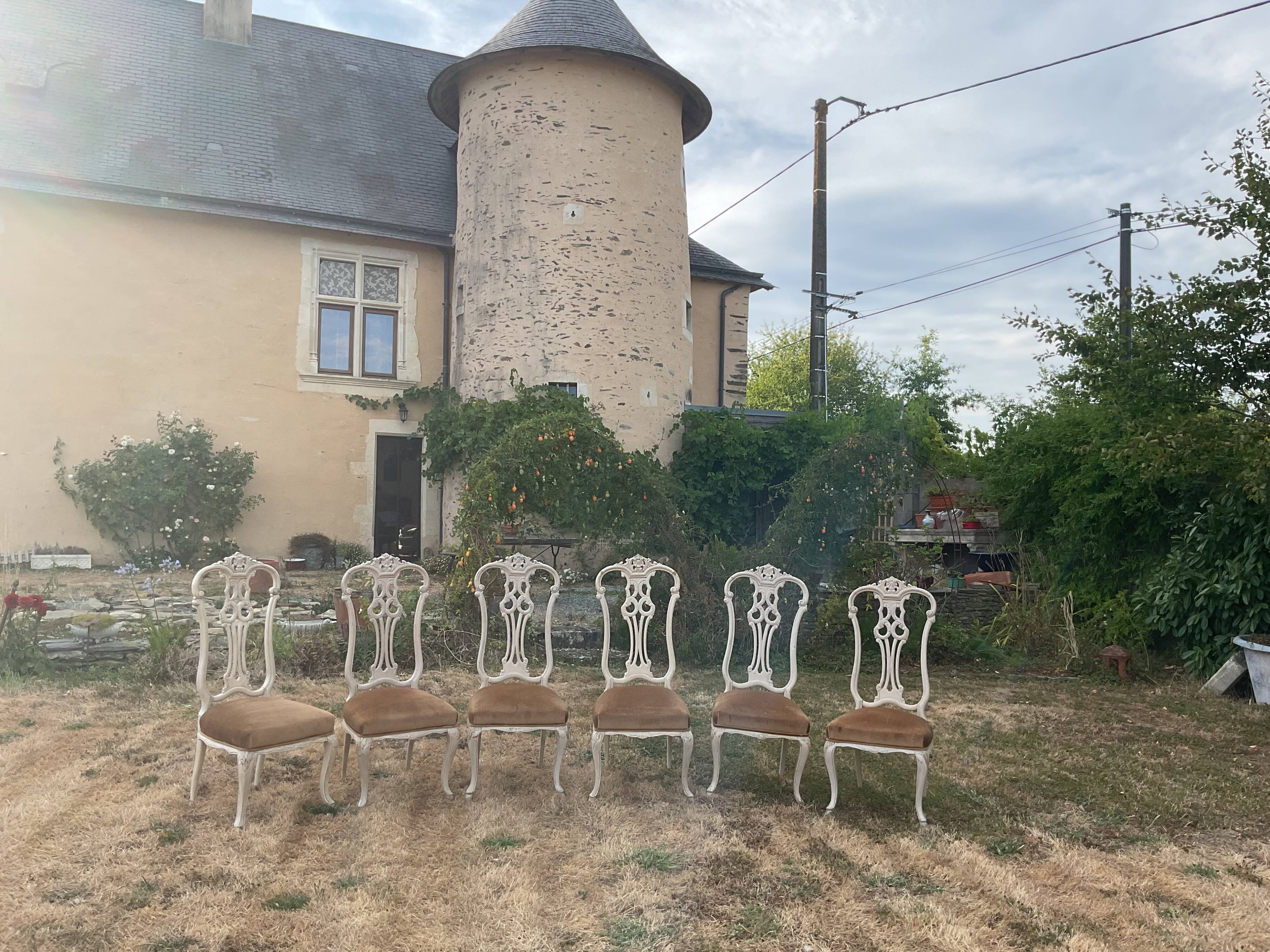 Six chaises gustaviennes