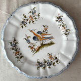 Decorative earthenware plate from Moustiers