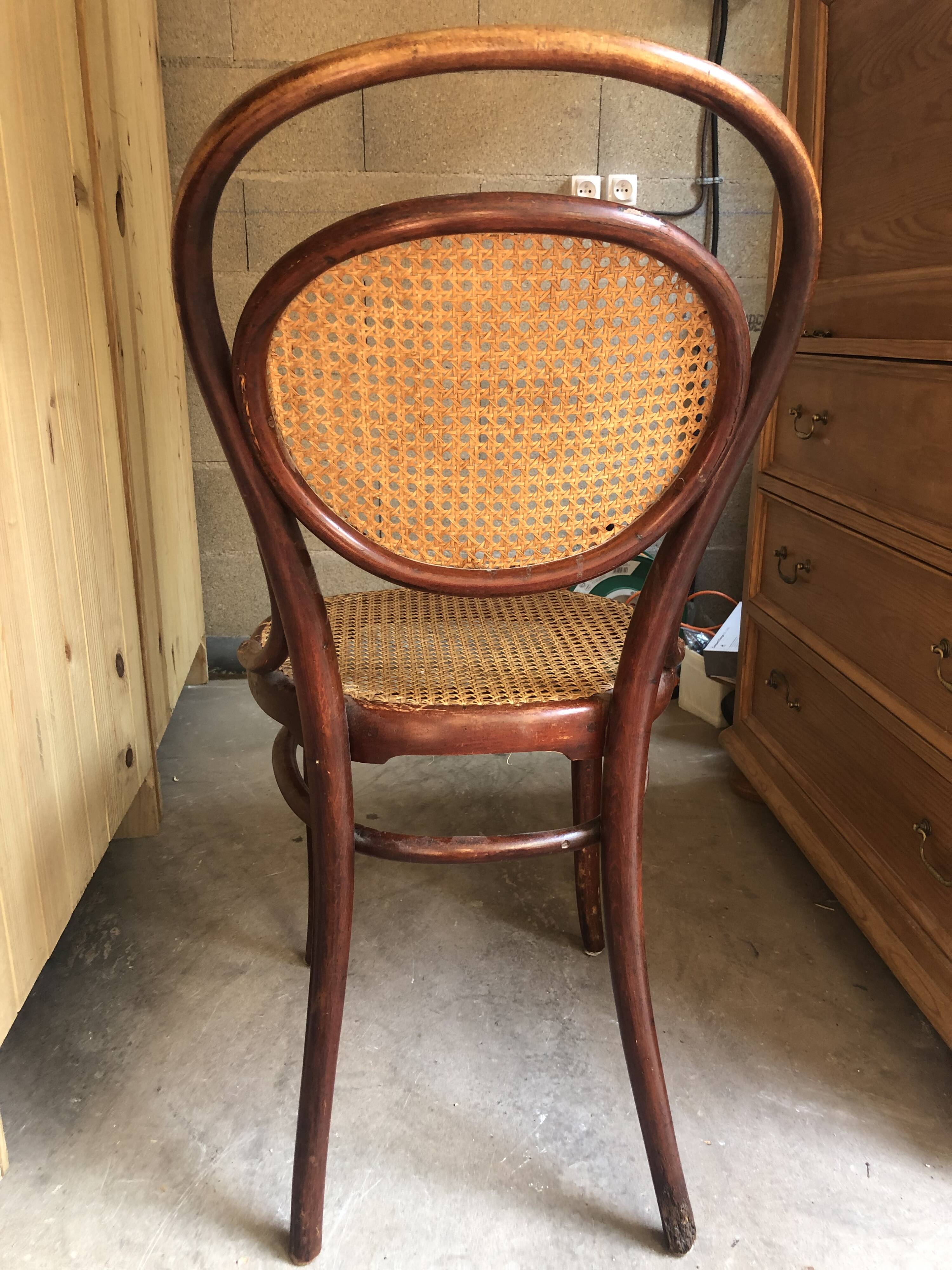 Thonet Bistro Chair n°11