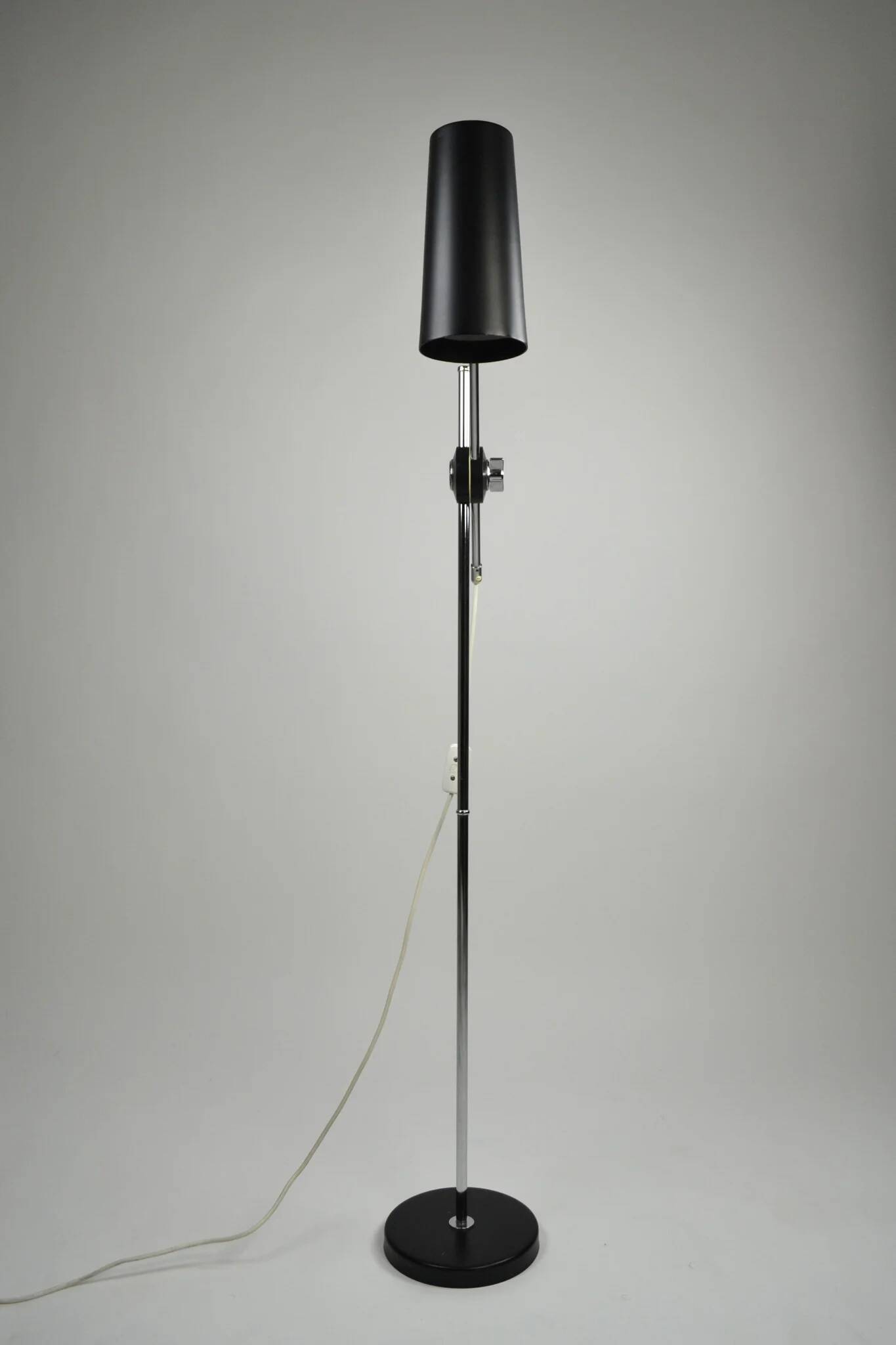 Floor lamp Model Number 591 G by Anders Pehrson for Ateljé Lyktan, circa 1964