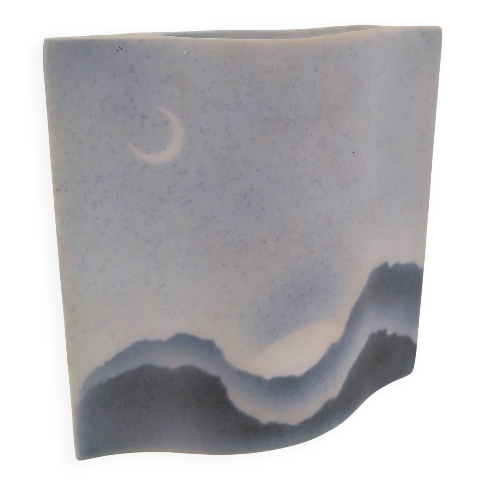 Decorated porcelain vase Virebent France