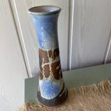 Vase en grès signé