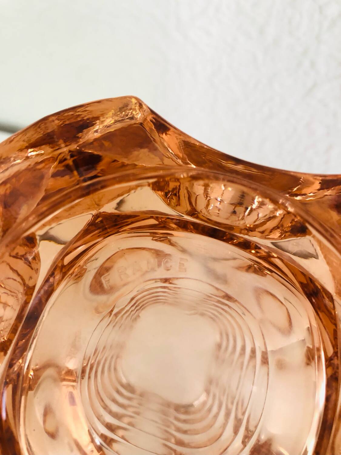 Large vintage vase textured pastel pink glass – Made in France