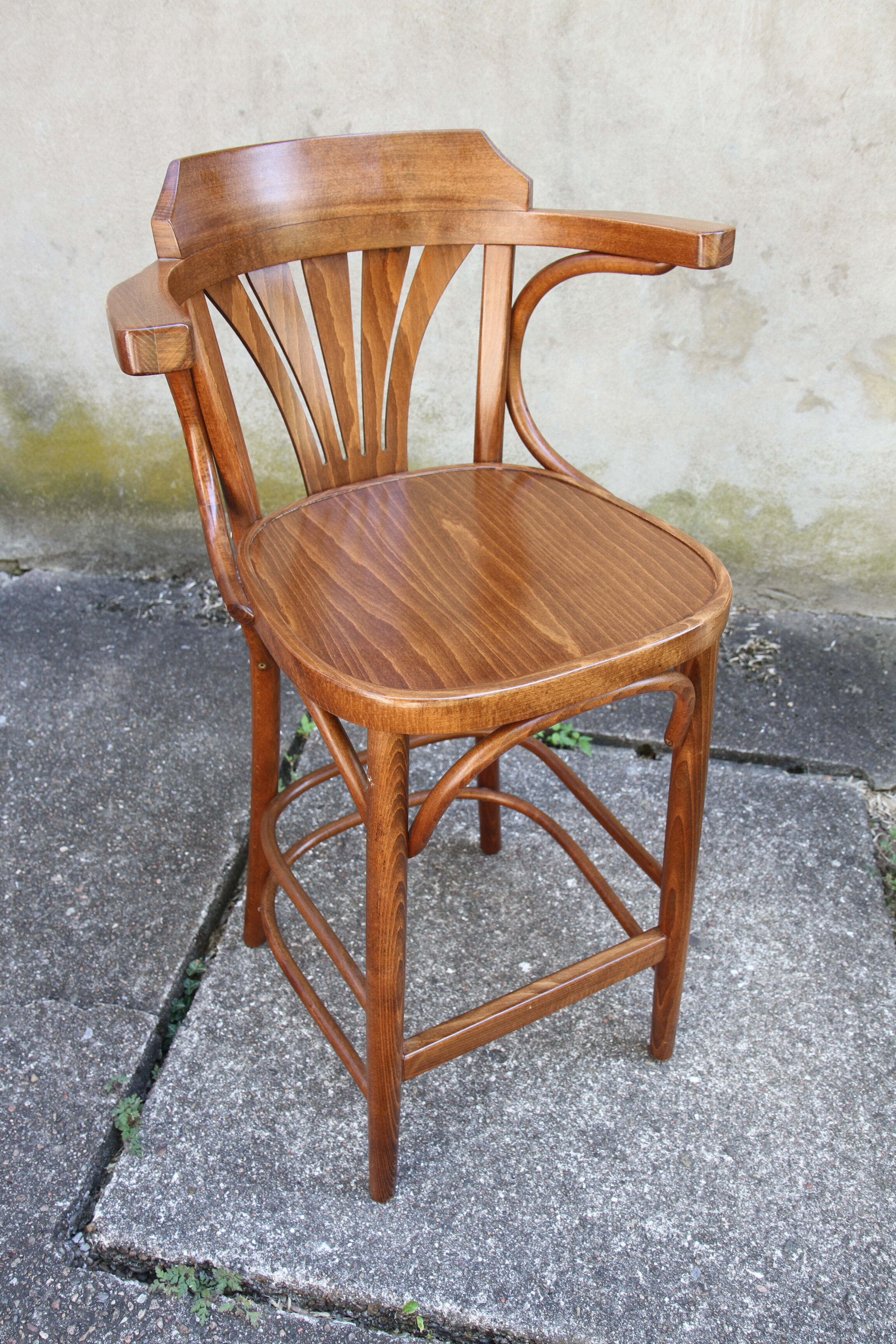 High curved wooden bar chair