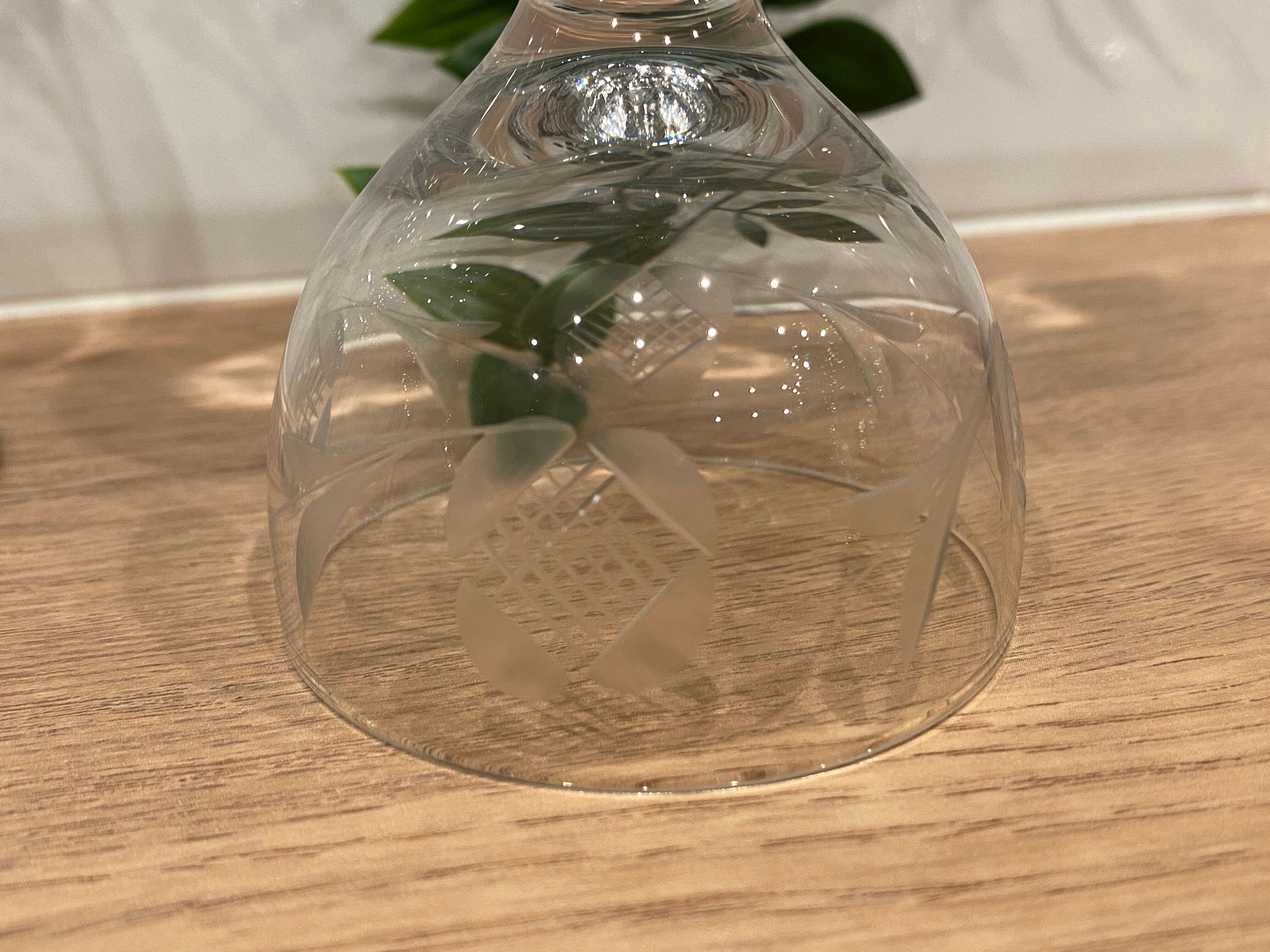 Set of 5 engraved glasses