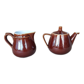 Teapot and milk jug from Villeroy and Boch bistro 1970