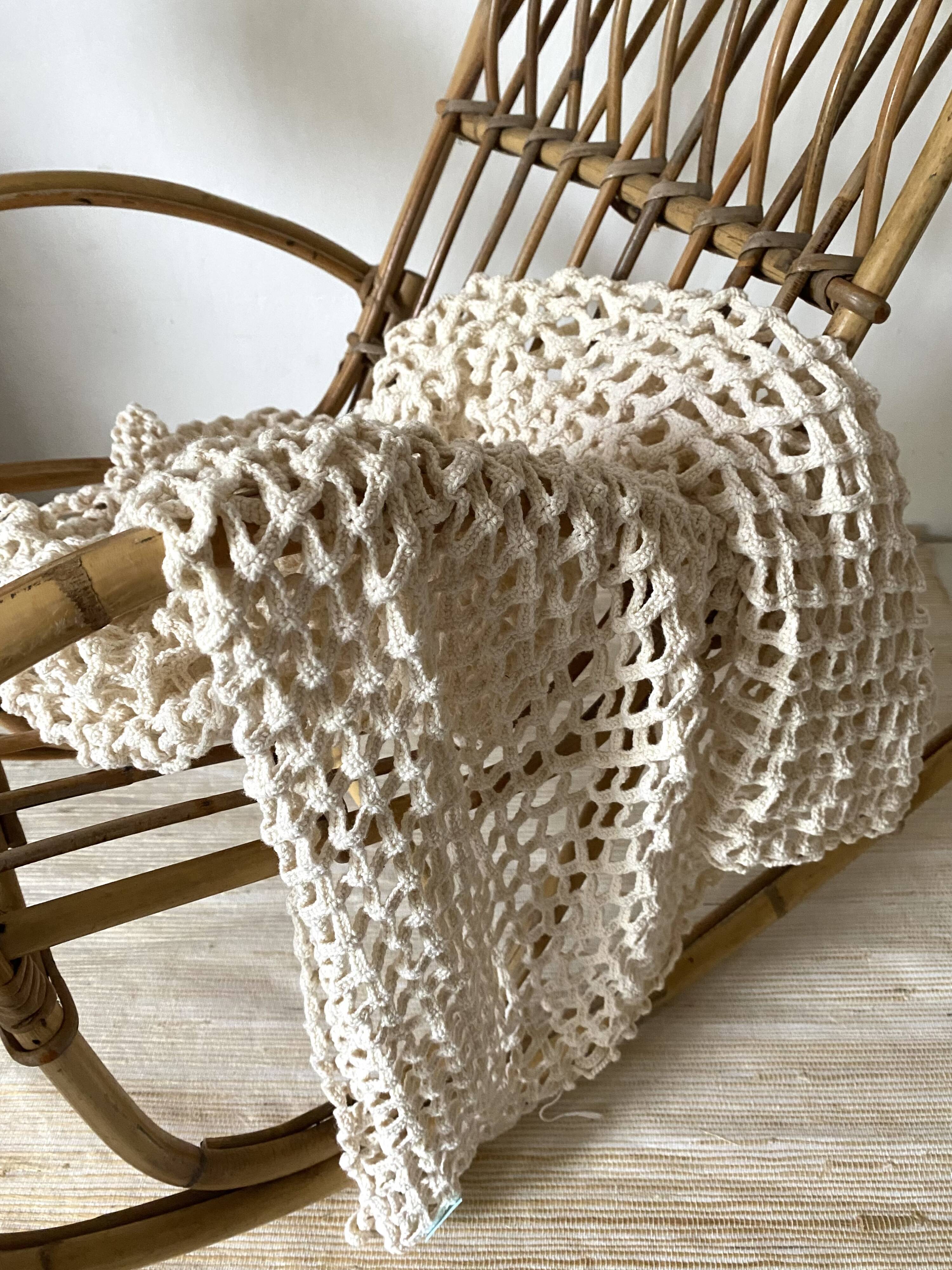 Square crochet, tablecloth, plaid 70 X86