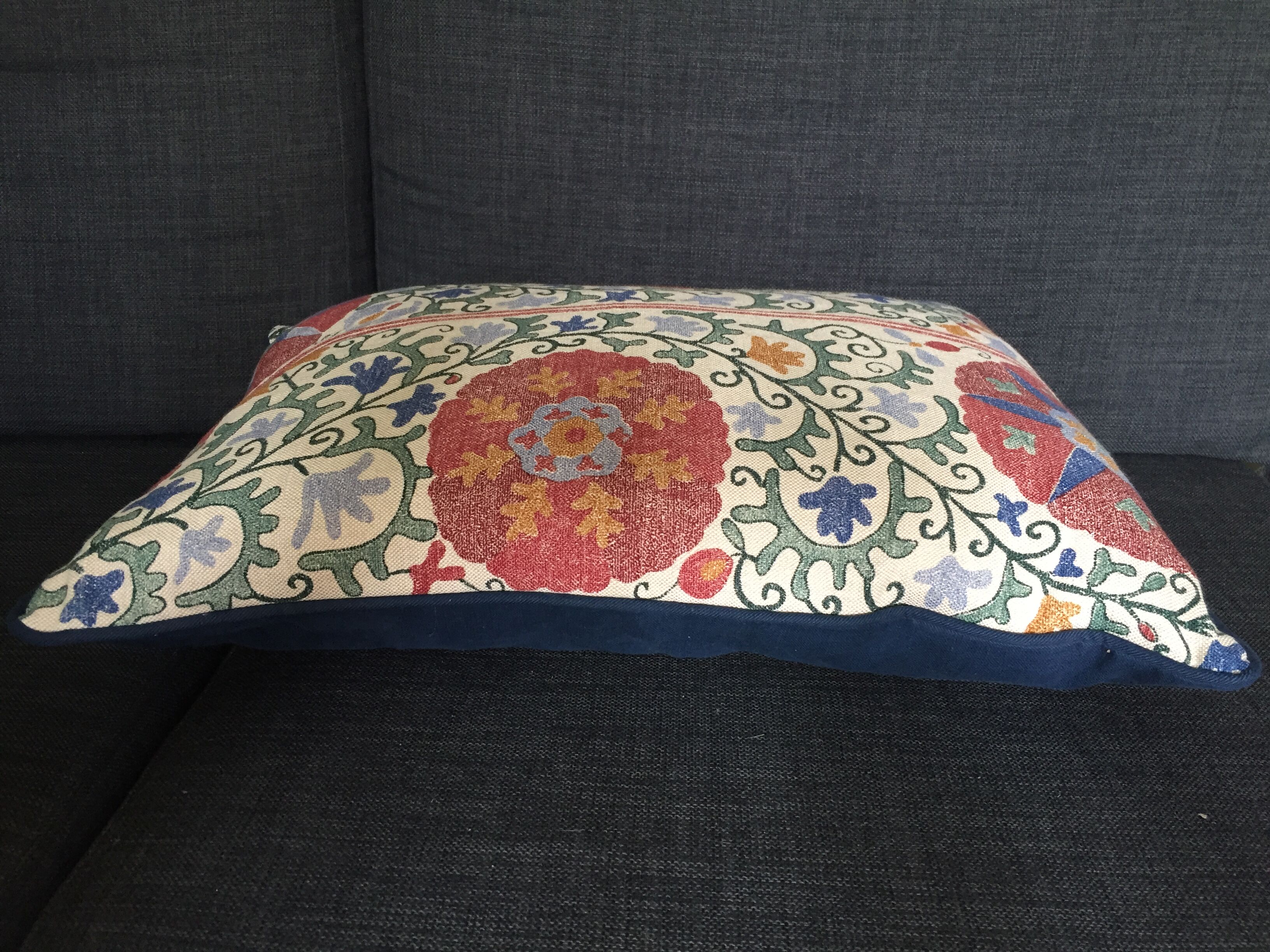Decorative pillow case in linen and cotton  with suzani prints