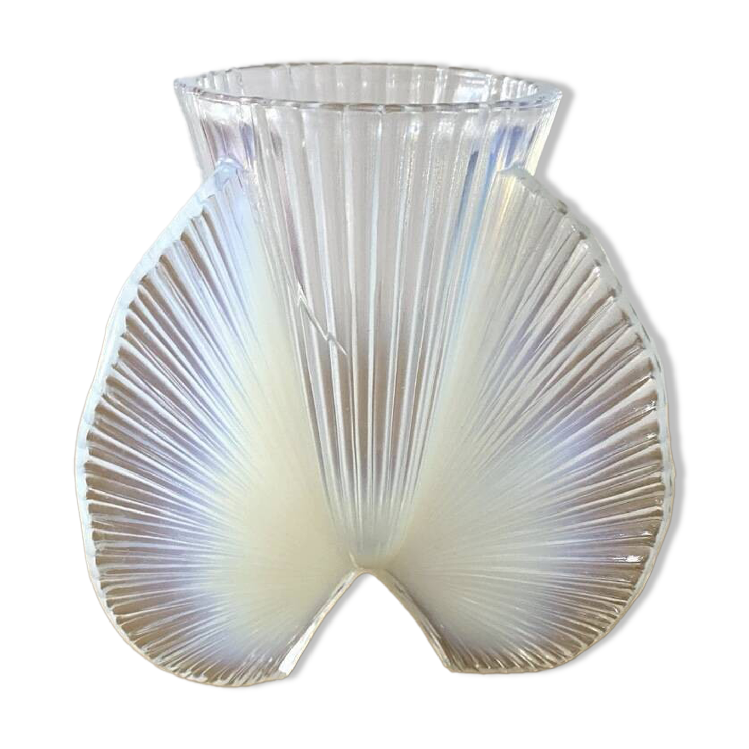 Vase Ellipse Art Déco en verre opalescent Pierre D’avesn, 1930