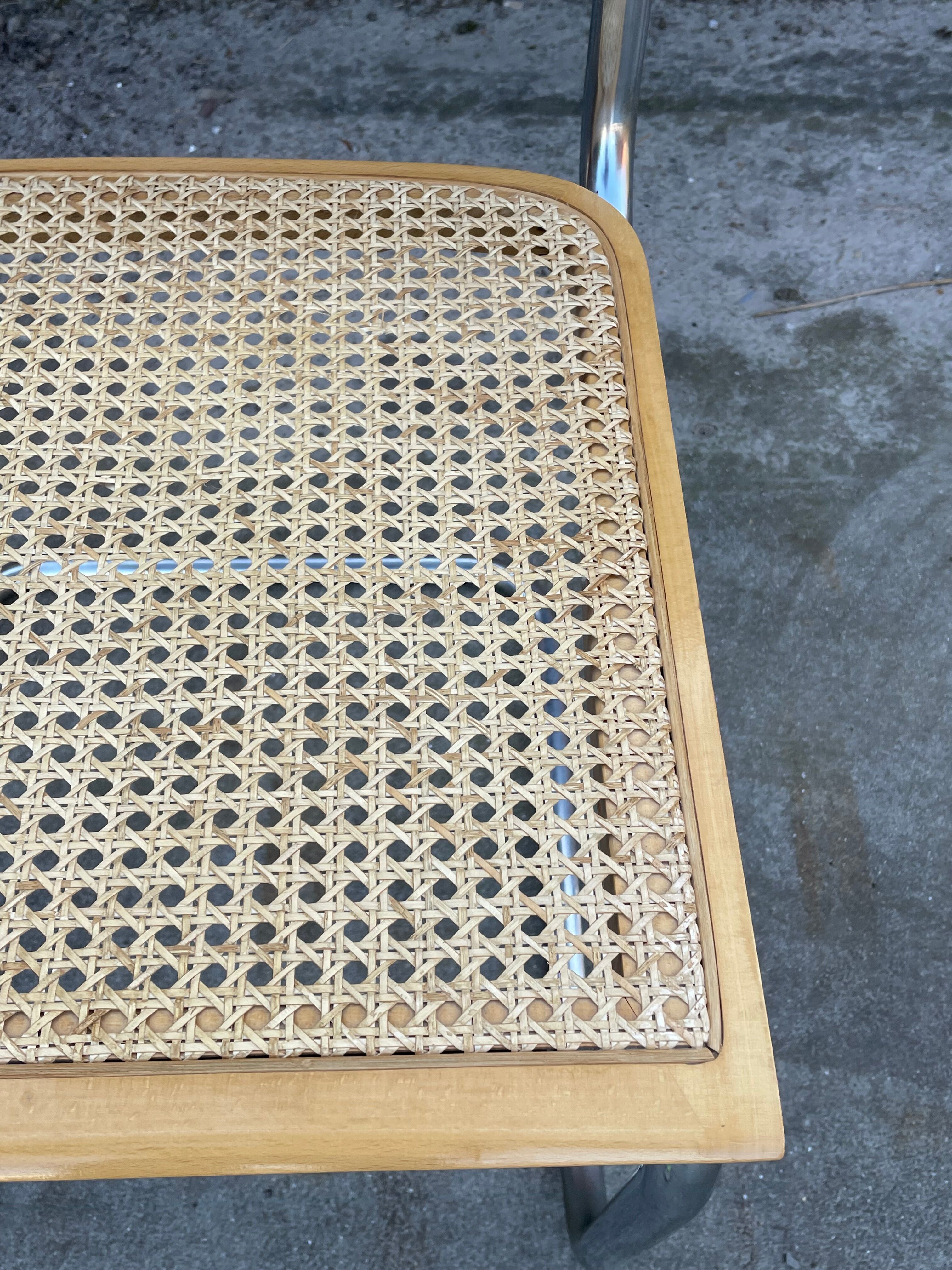 Lot de  4 chaises modèle Cesca B32