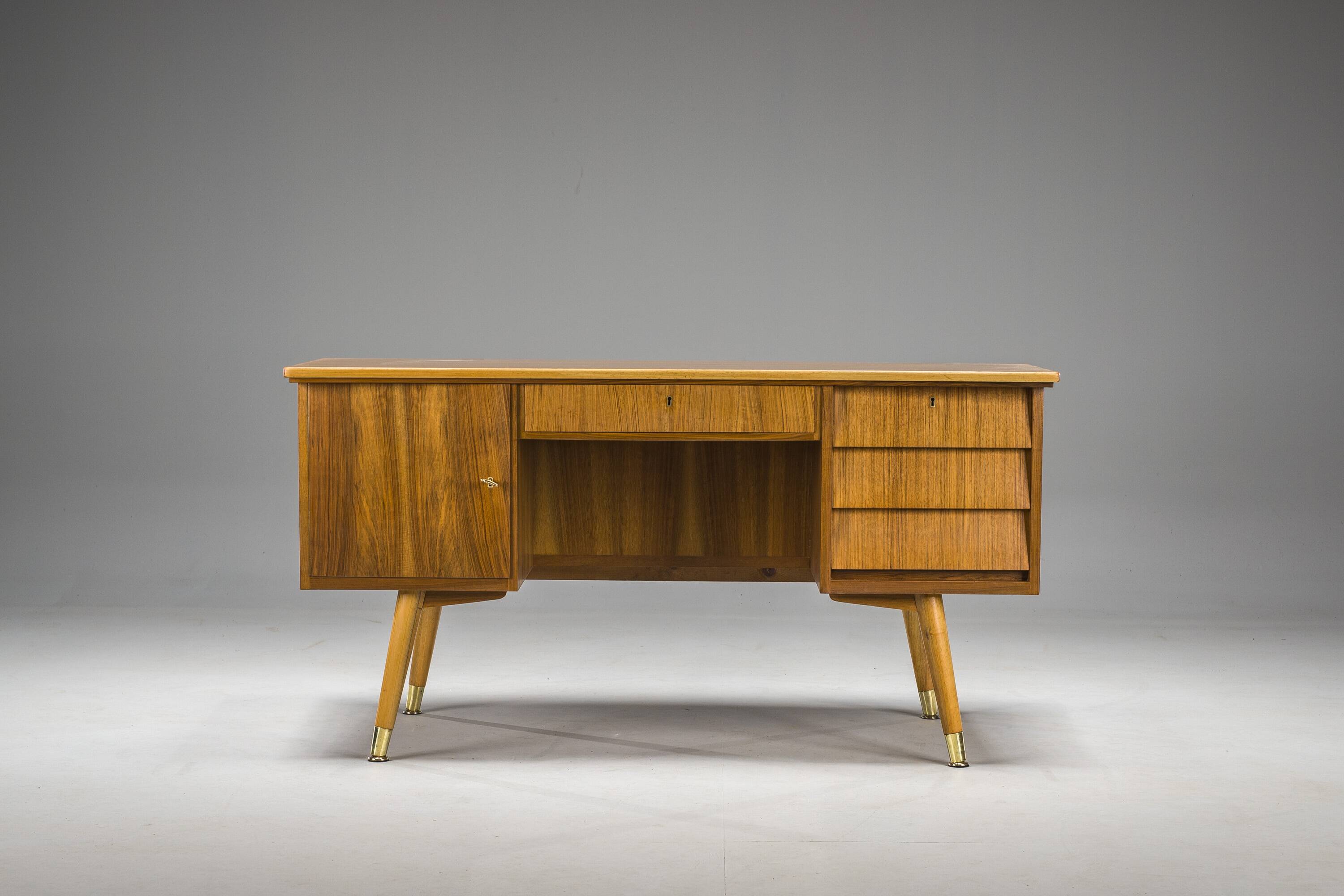 Freestanding Desk in Walnut, 1960s