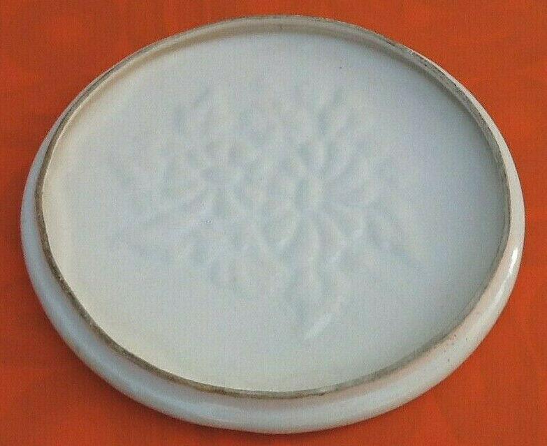 Ceramics 50s large flat underside