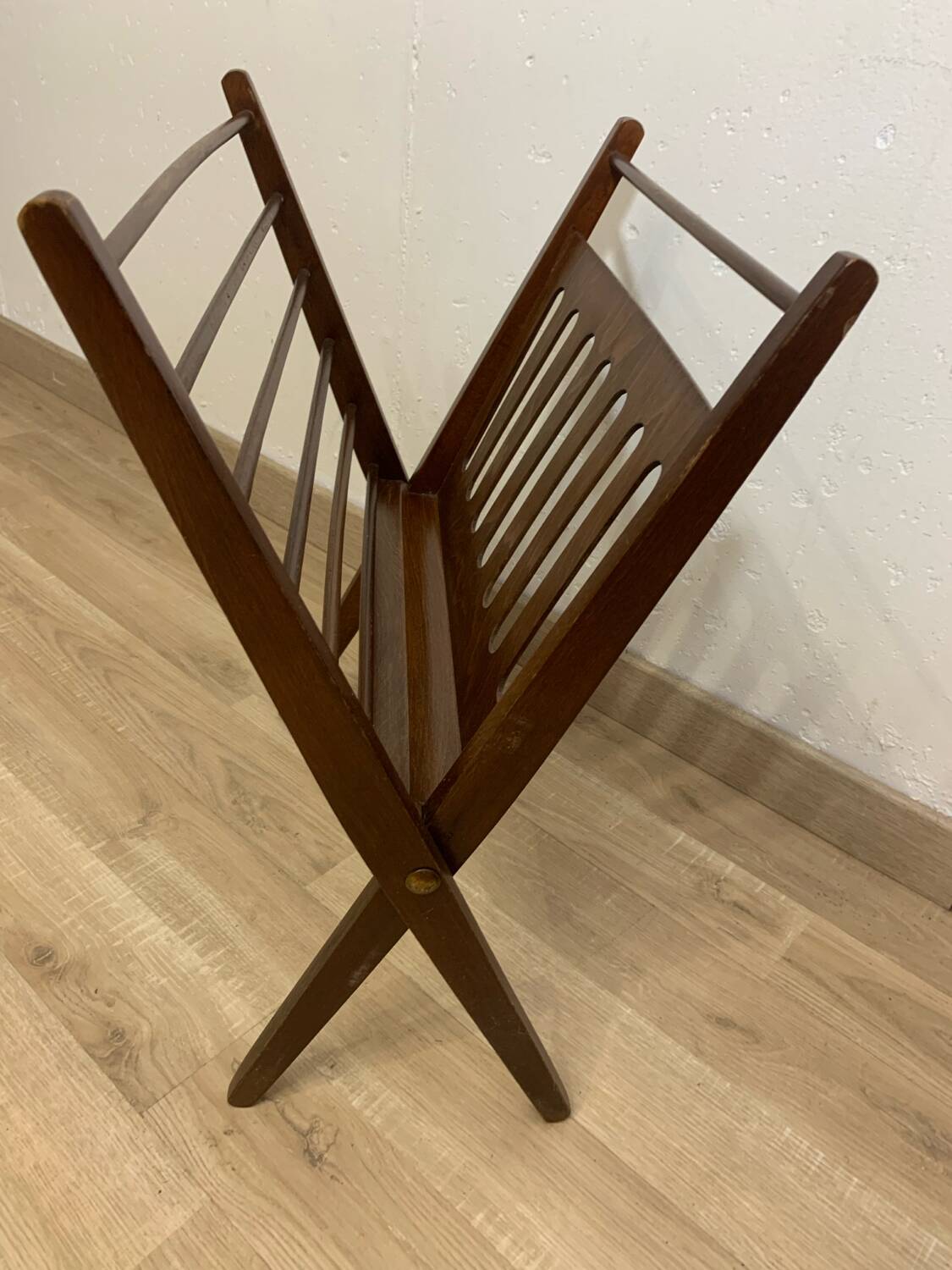 Cees Braakmann magazine rack for Pastoe