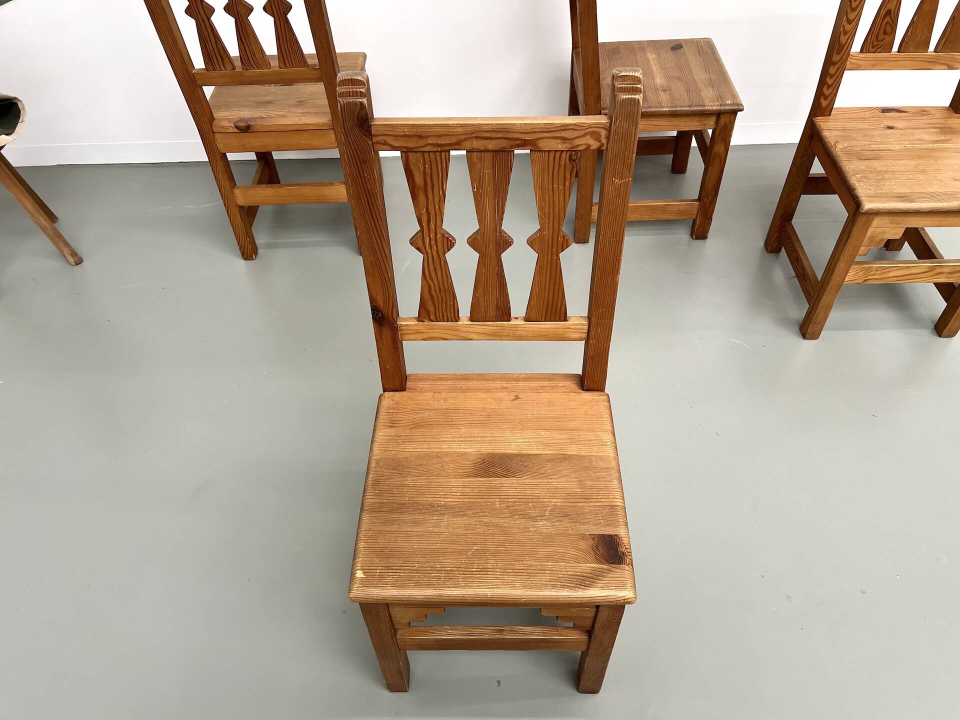 Set of 4 pine chairs, 1970s