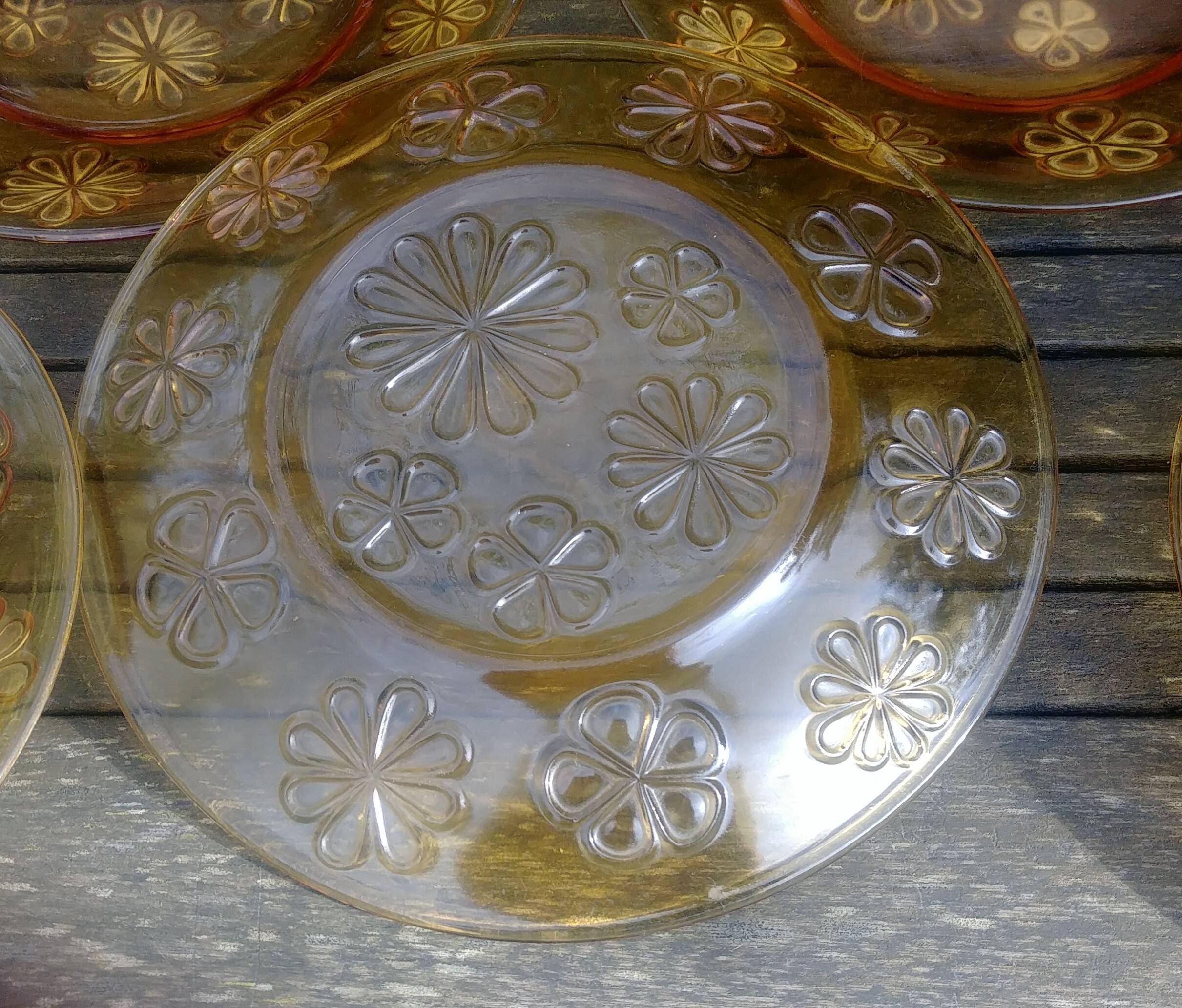 Set of five flat plates - vintage amber glass from Veréco with flower decor - 60s/70s