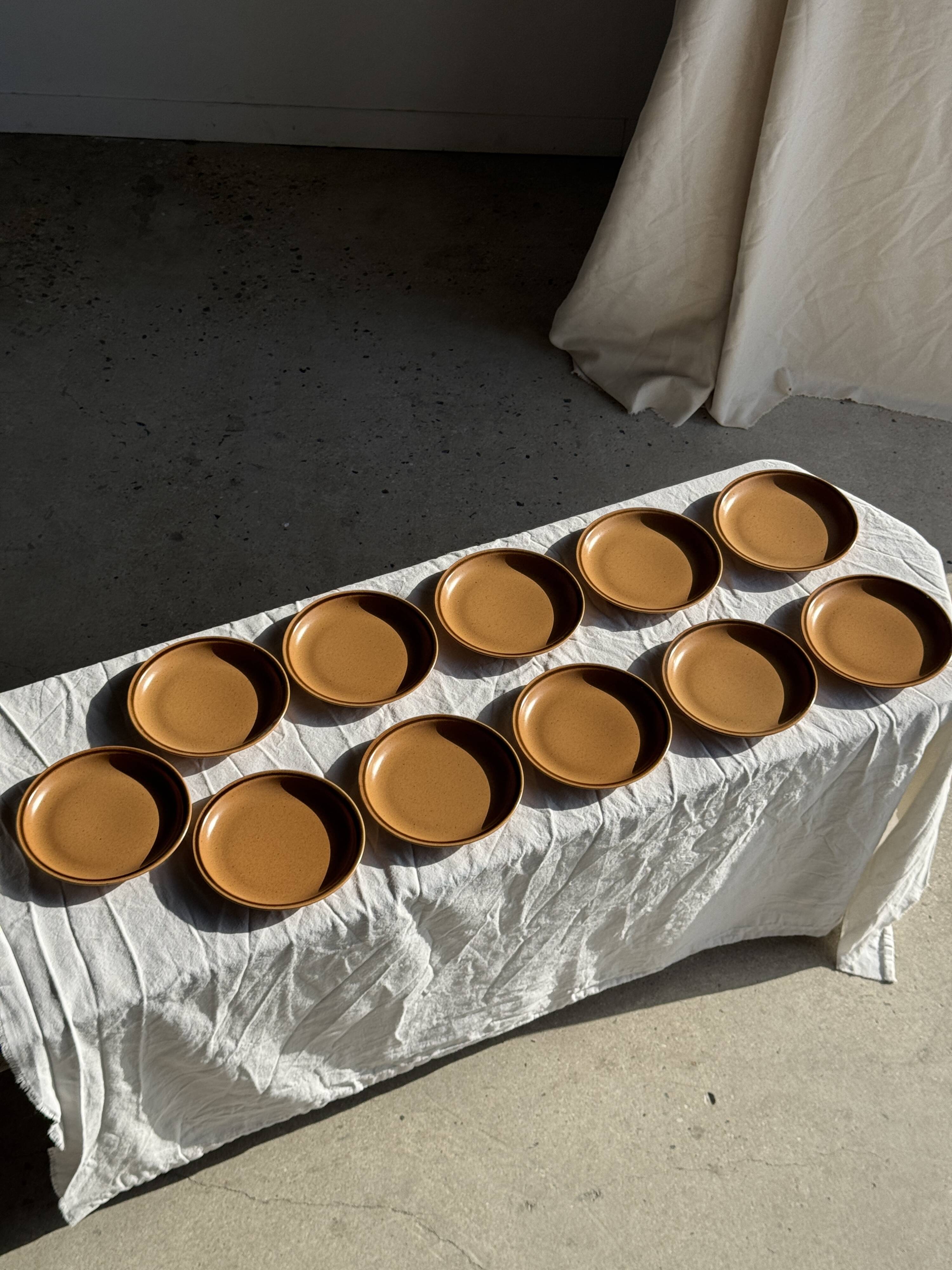 Set of 11 small dessert plates in brown-striped stoneware from Sarreguemines.