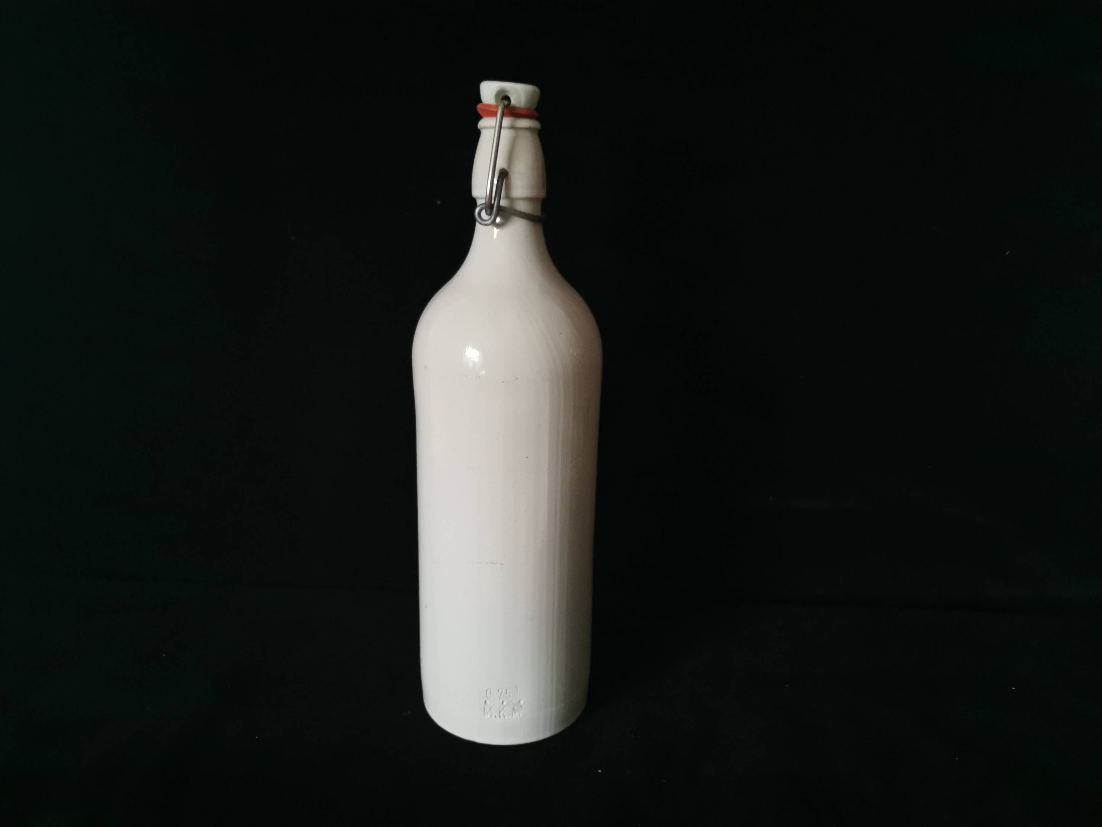 bottle, stoneware carafe, white ceramic, MKM