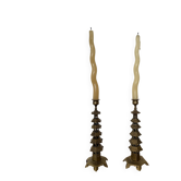 Pair of pagoda candlesticks in brass – Chinoiserie – 1960s-1970s