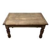 Small wooden coffee table with turned legs