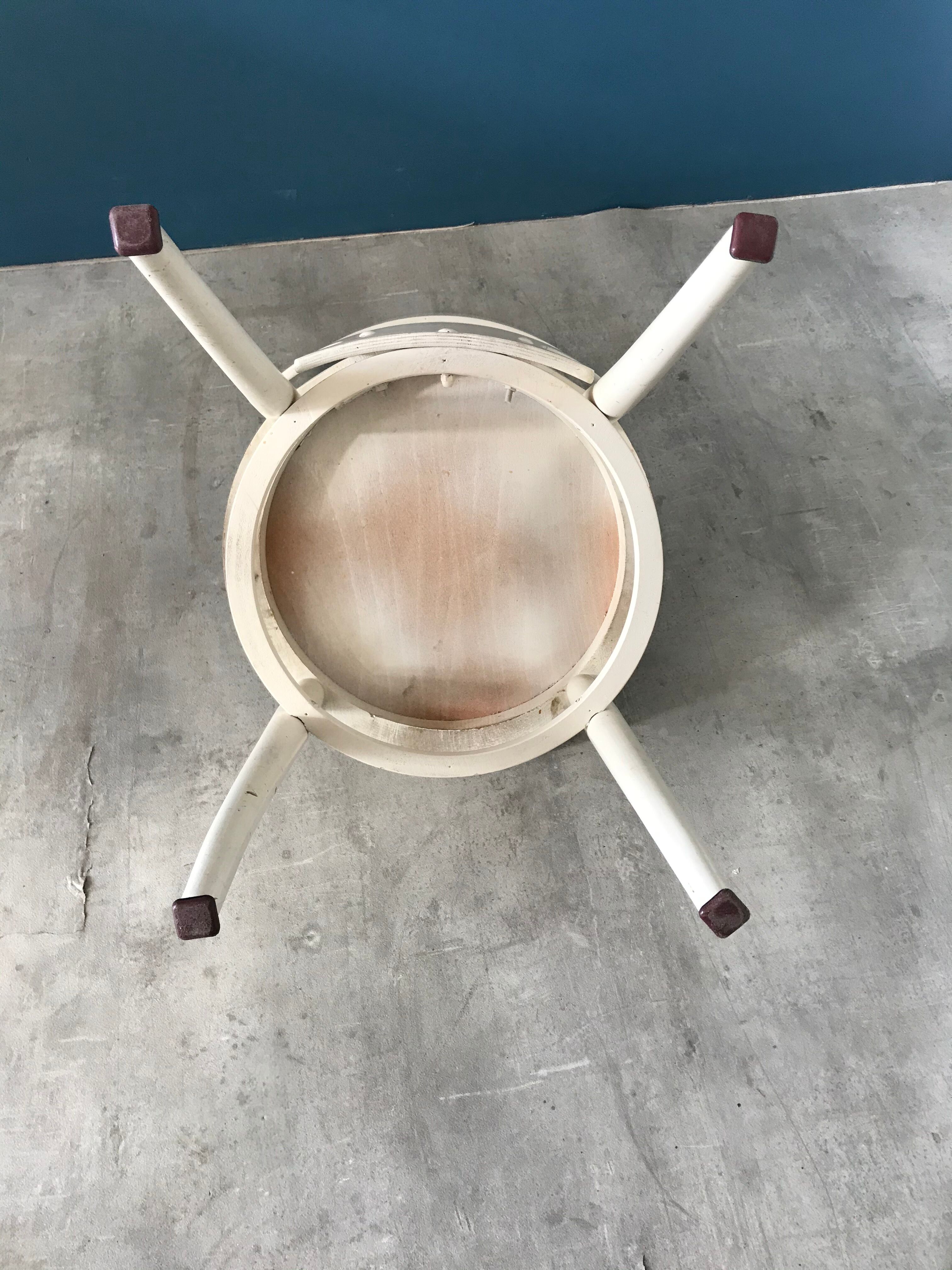 White Baumann Seagull chair