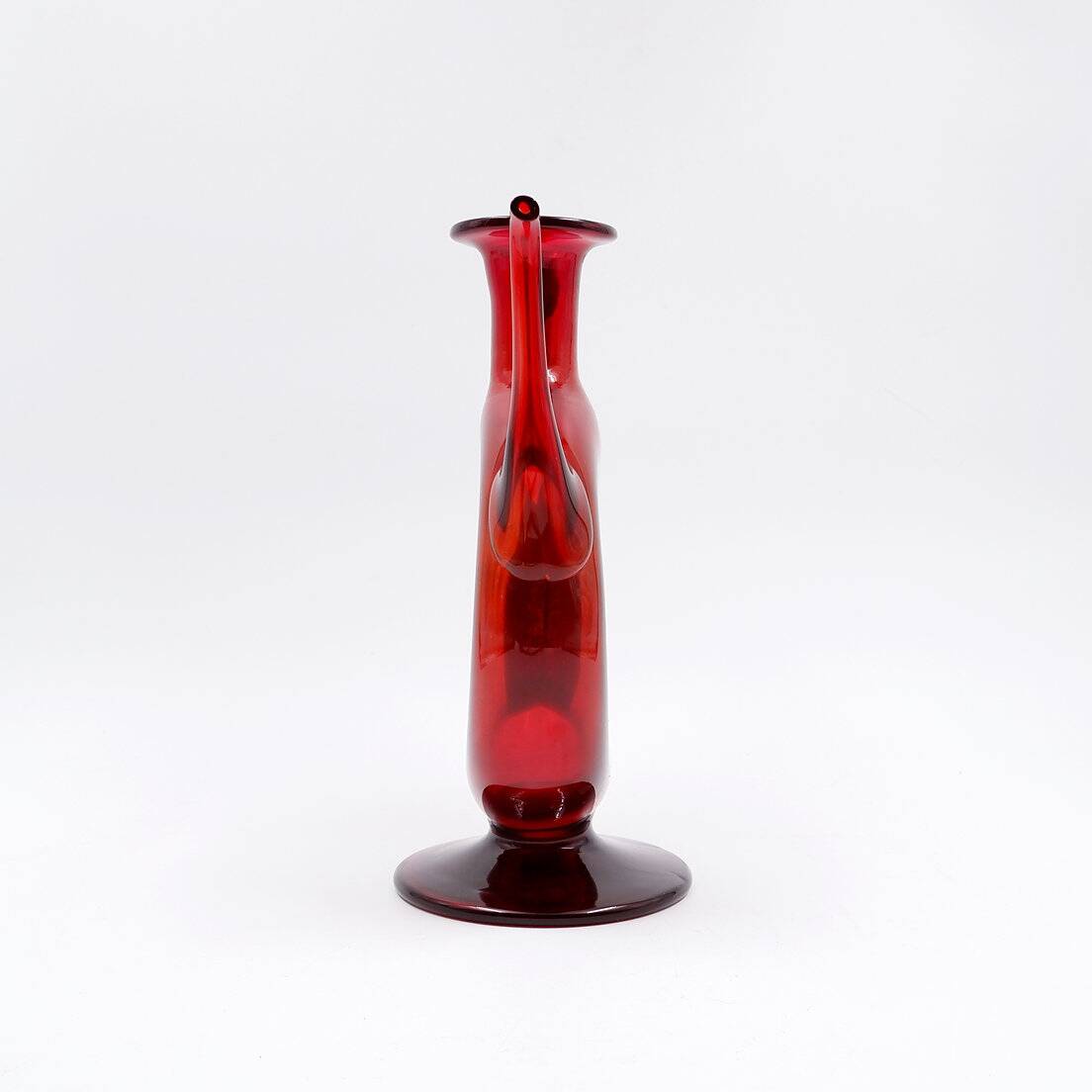 Vintage red blown glass carafe "Anneau"