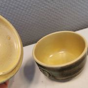 Lovely small ceramic sugar/jam jar, designed by Danish Jette Hellerøe 1970s.