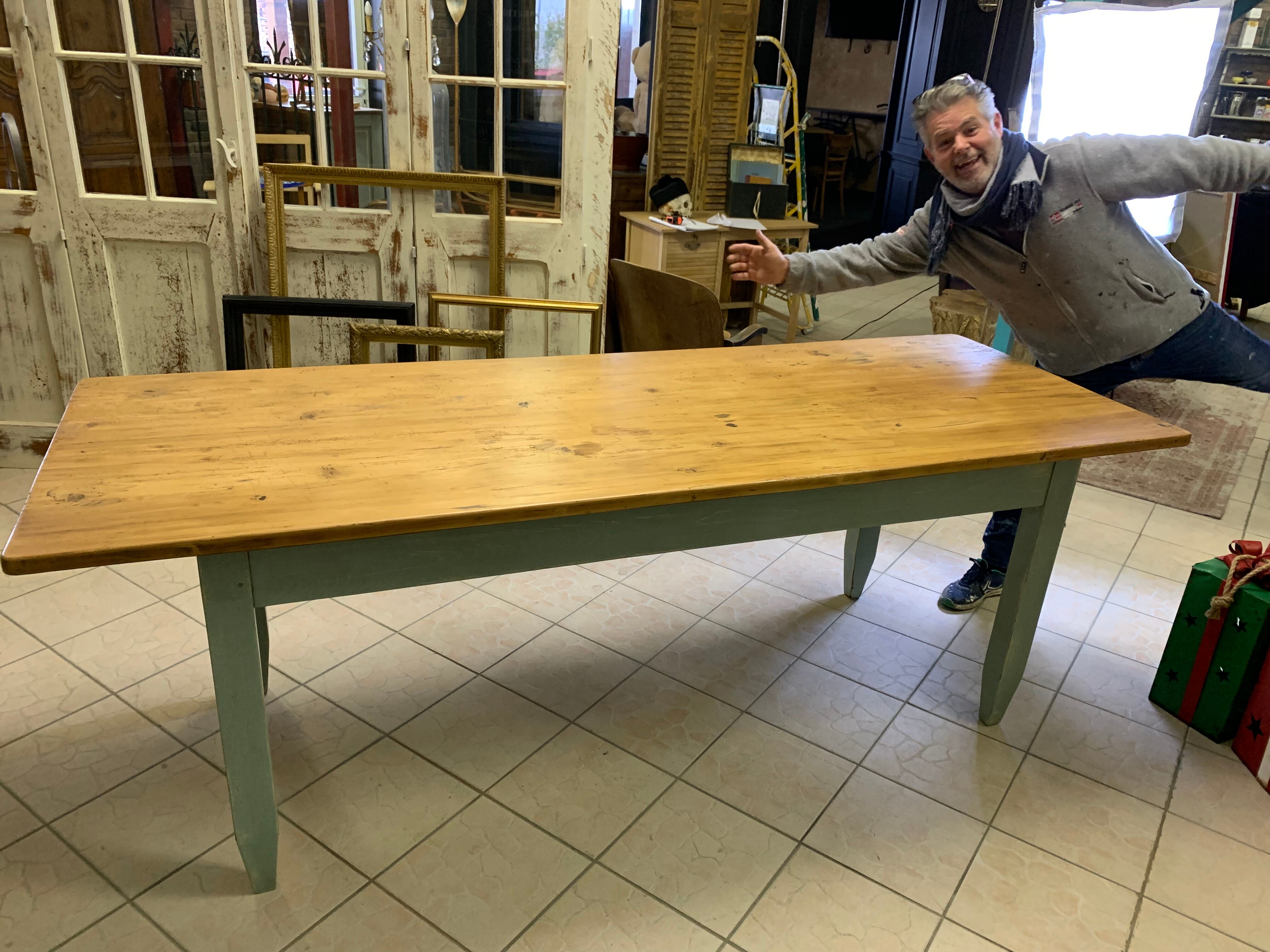 Farmhouse table