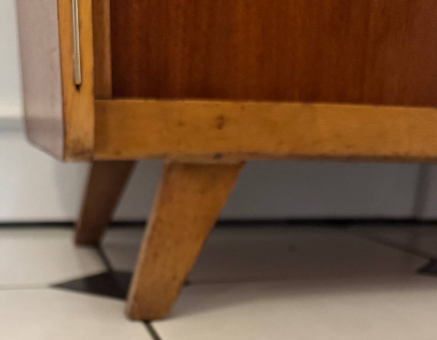 Vintage shoe cabinet with compass legs