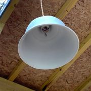 Suspension neuve alix d. reynis en porcelaine de limoge