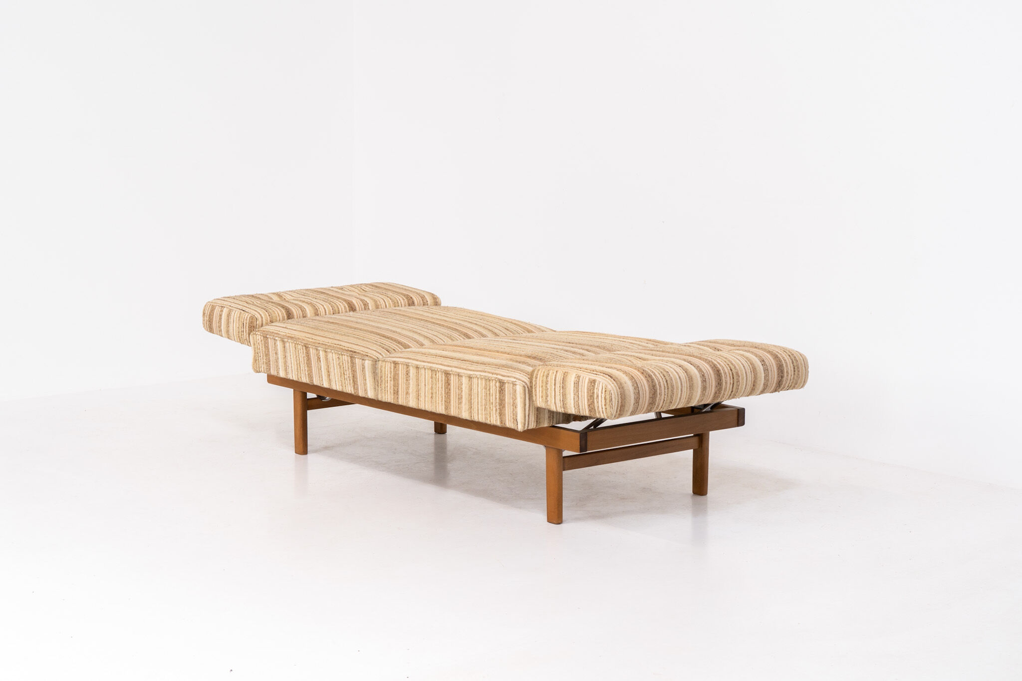 Lit de jour "Stella" par Wilhelm Knoll