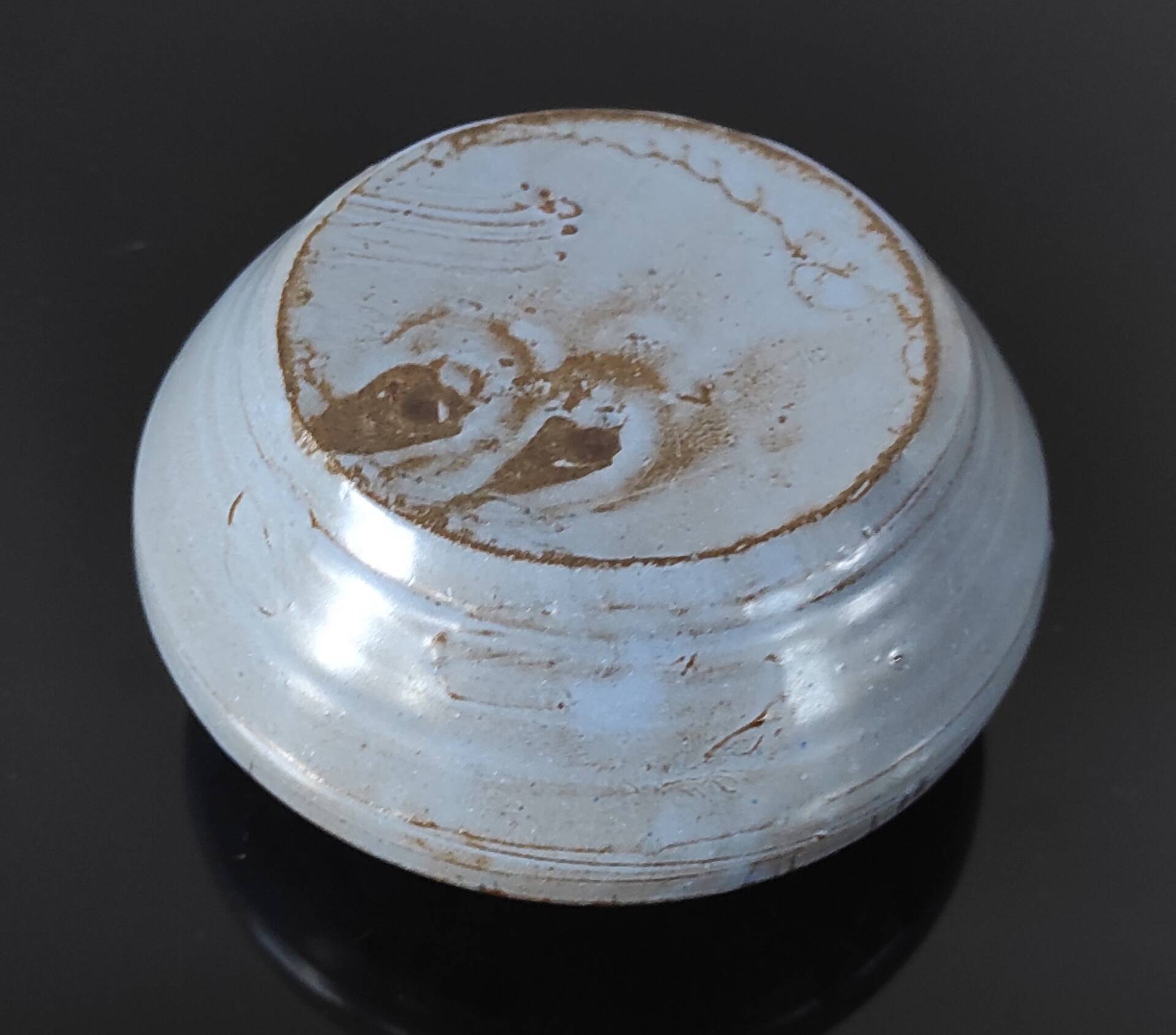 Vintage stoneware glazed pebble vase