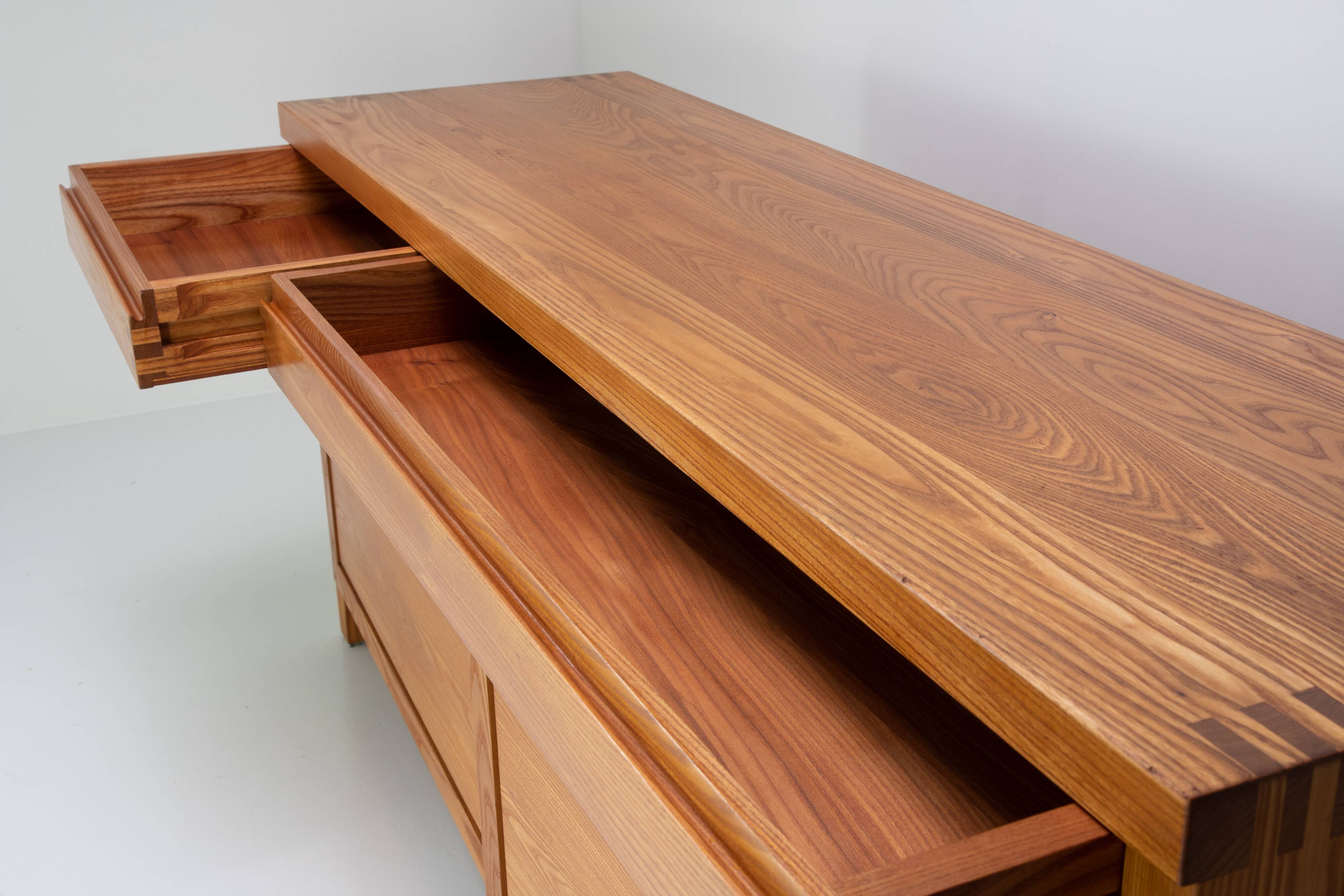 Pierre Chapo – R08 Sideboard