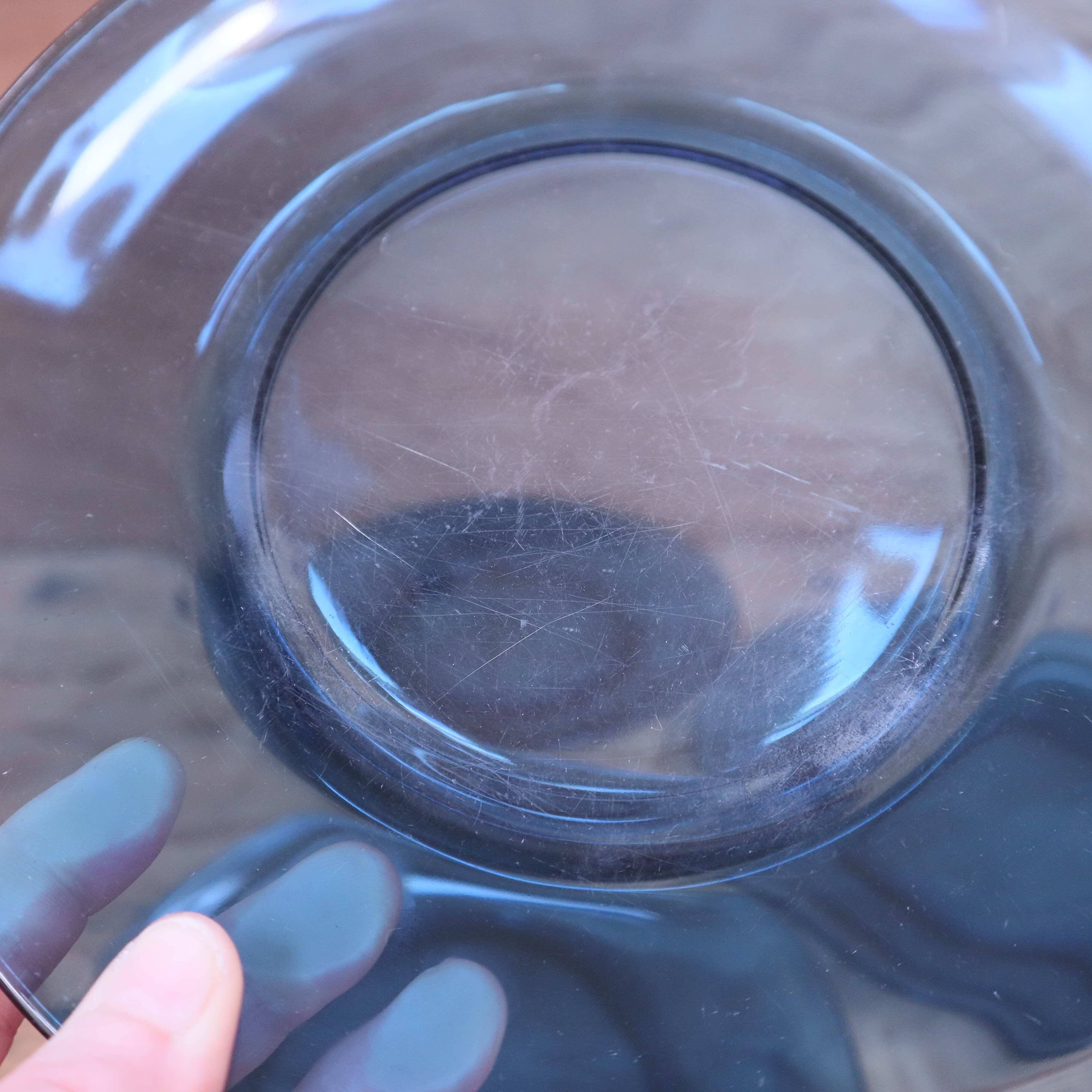 4 vintage blue tempered glass dinner plates Vereco France