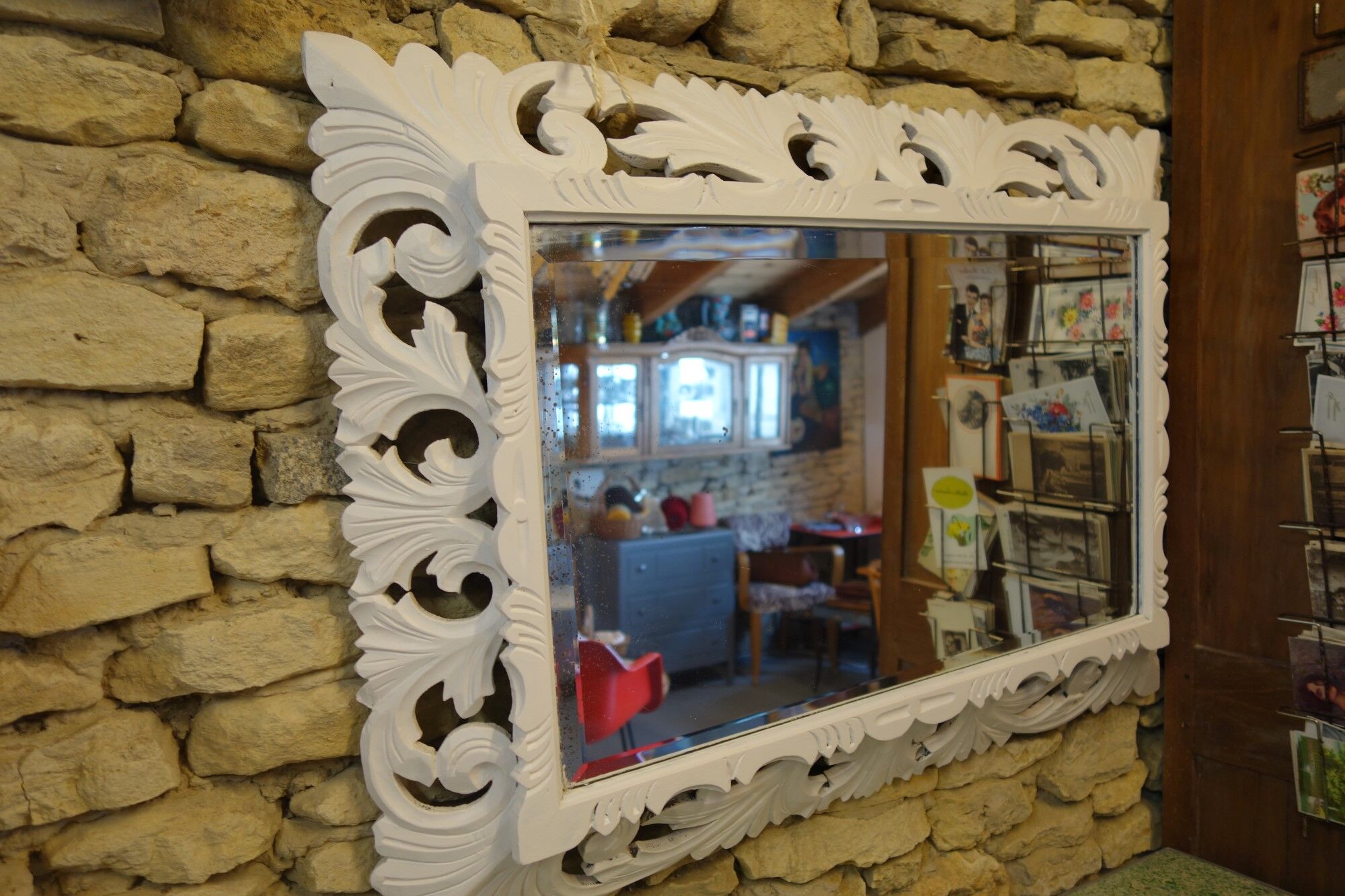 Beveled mirror frame in painted wood 66x95cm