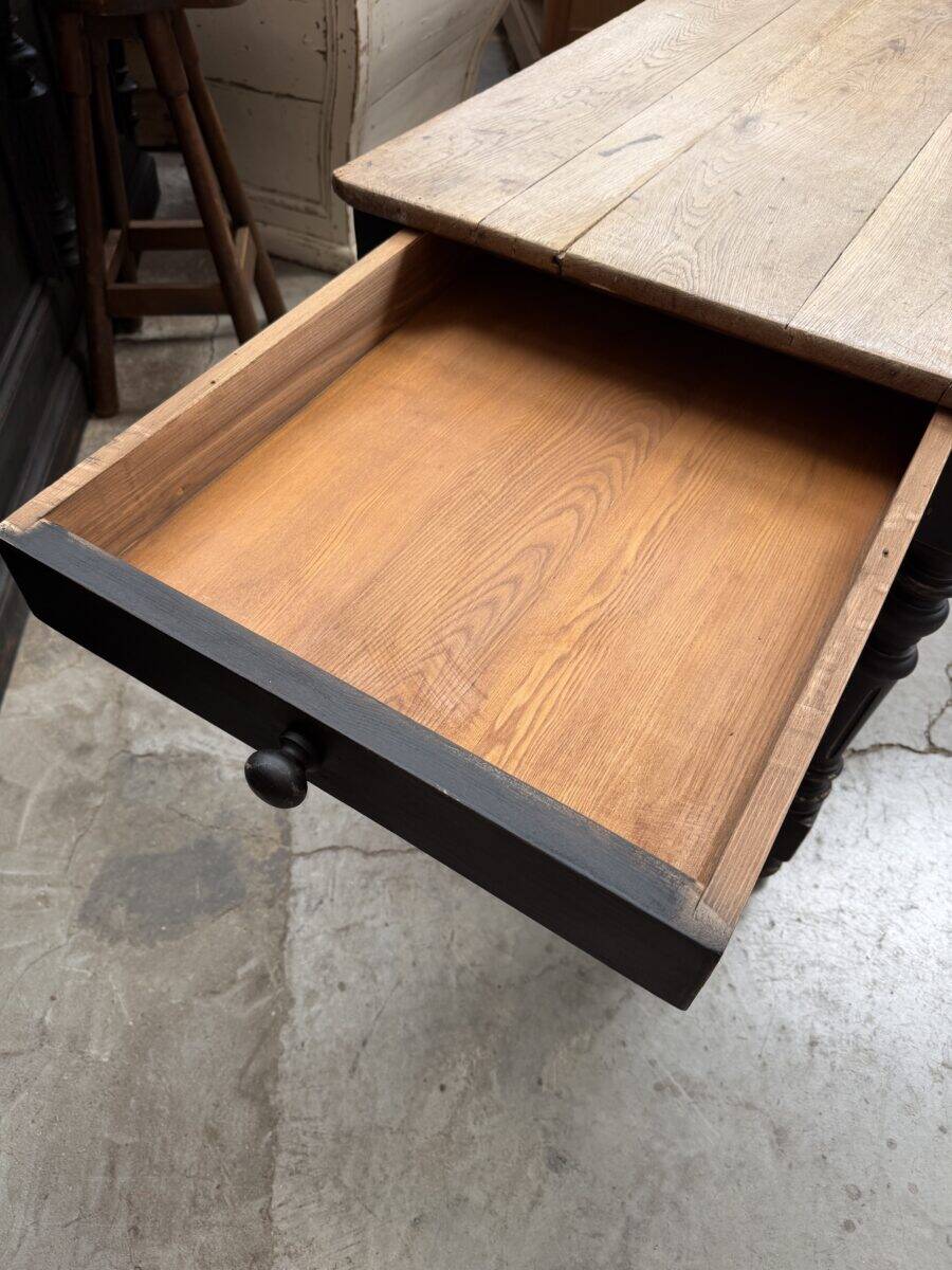 Draper's table early 20th century