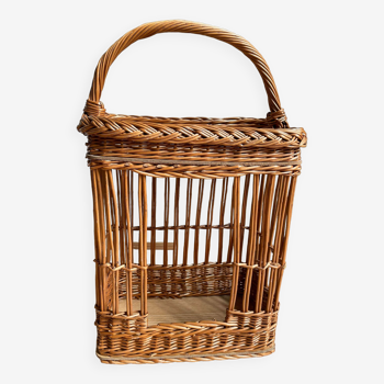 Wicker bottle holder