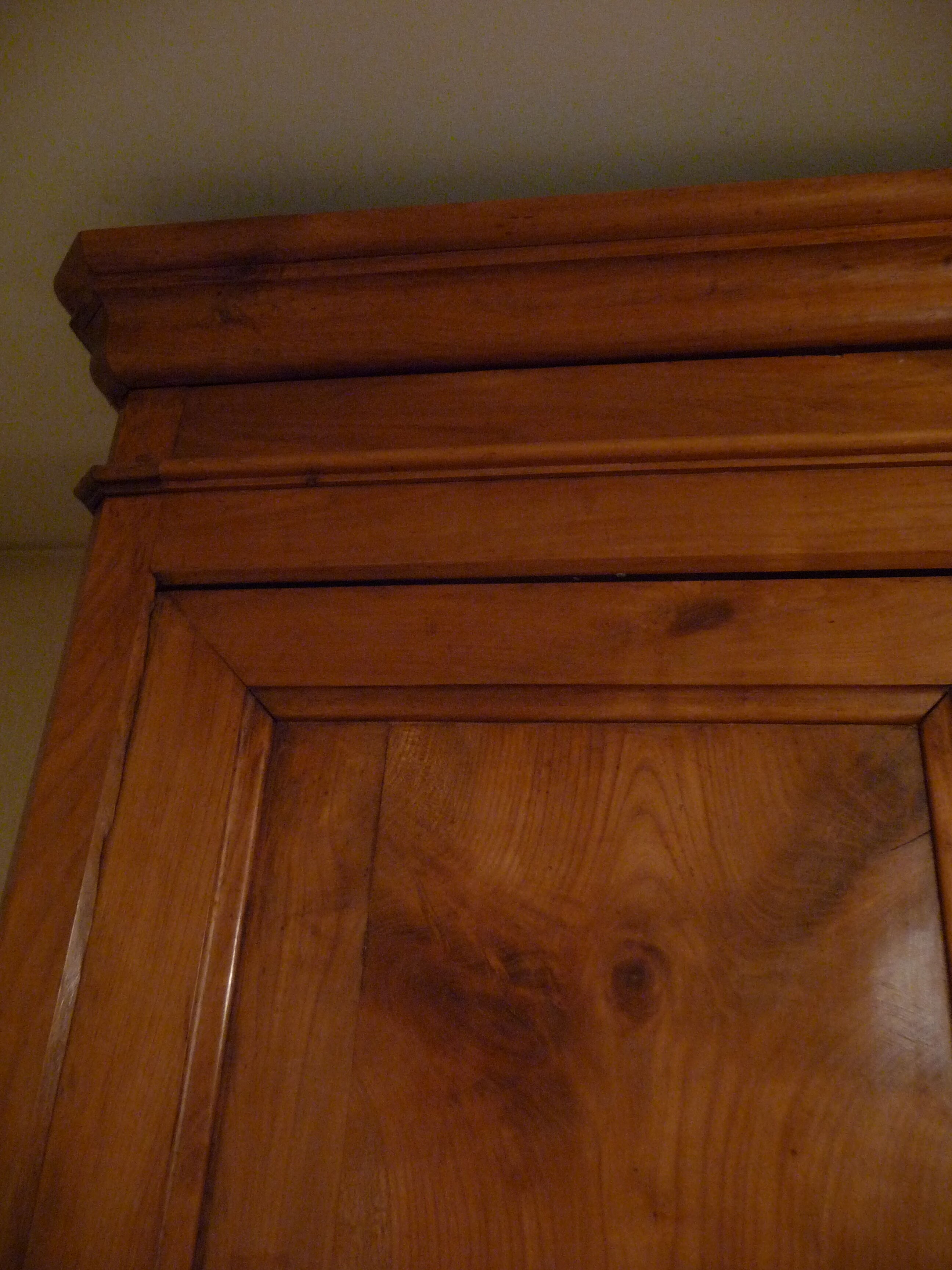 Armoire ancienne style Louis Philippe