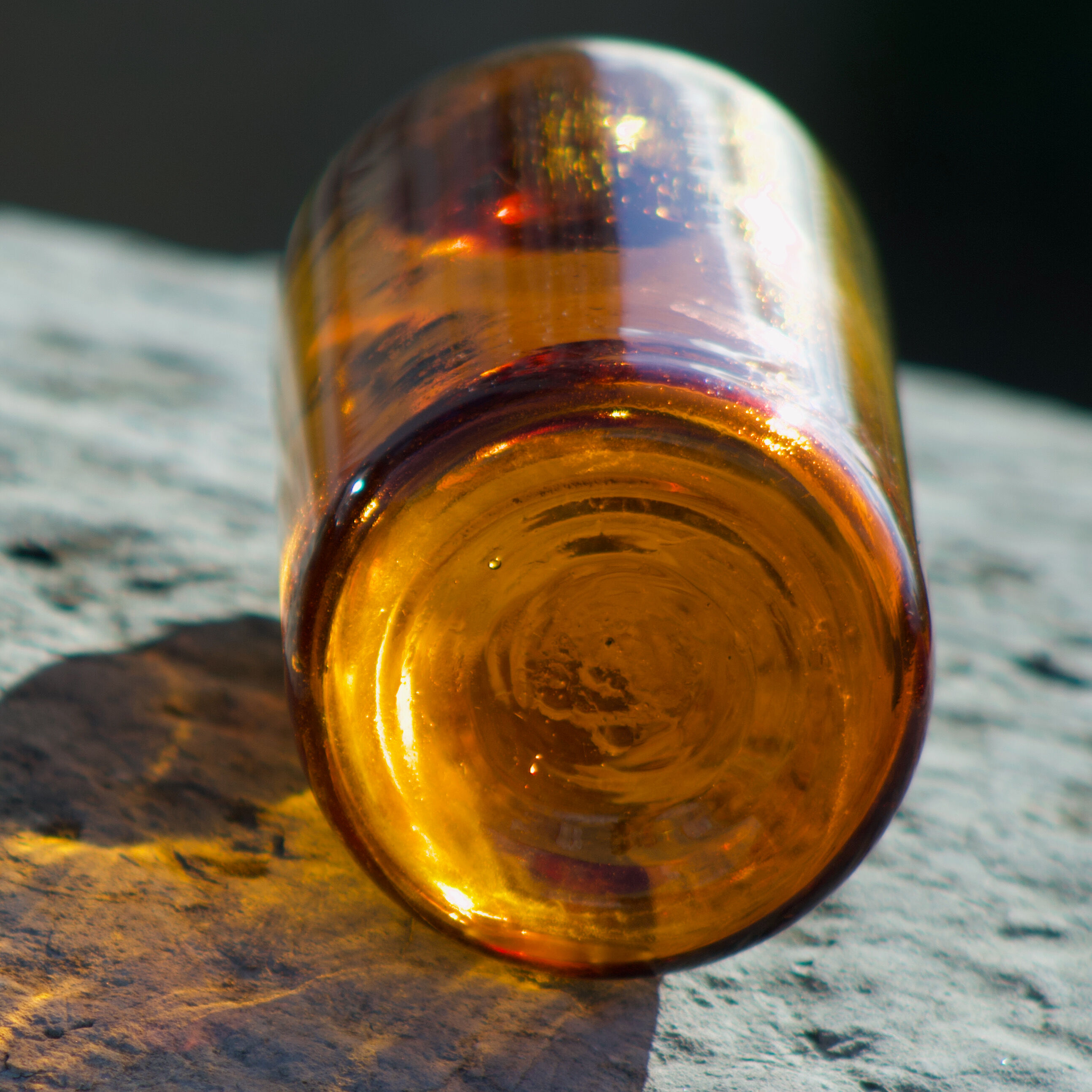 4 old apothecary bottles / amber glass pharmacy in perfect condition dated before 1960