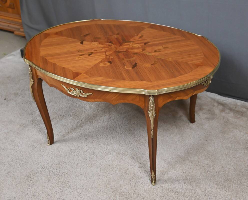 Rosewood marquetry coffee table, Louis XV style – Mid 20th century