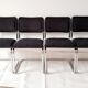 Série de 4 chaises B32 Marcel Breuer en velours côtelé noir