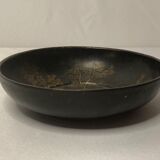 CHINA, black lacquered wood cup decorated three dignitaries early twentieth century