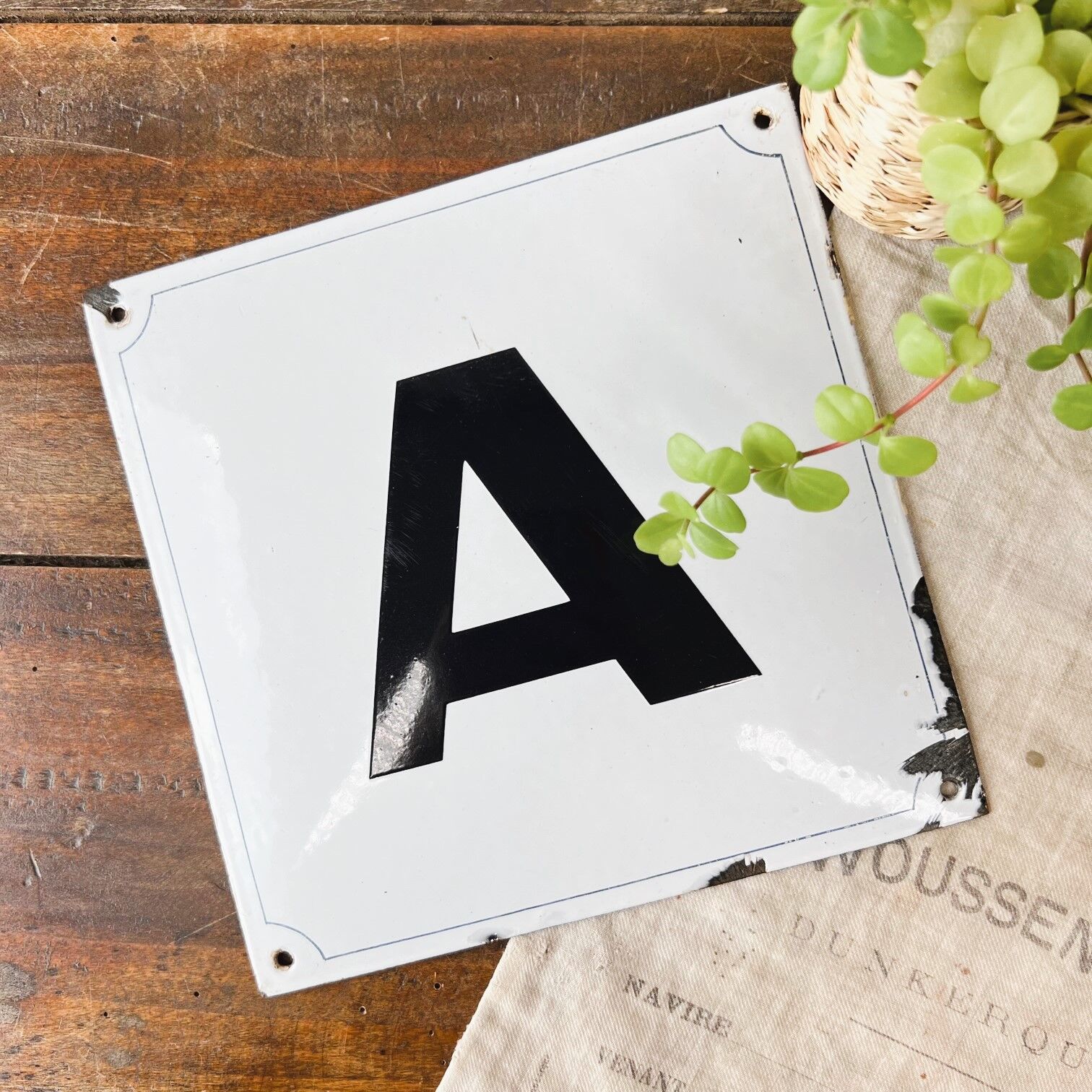 Curved enamelled plate "Letter A"