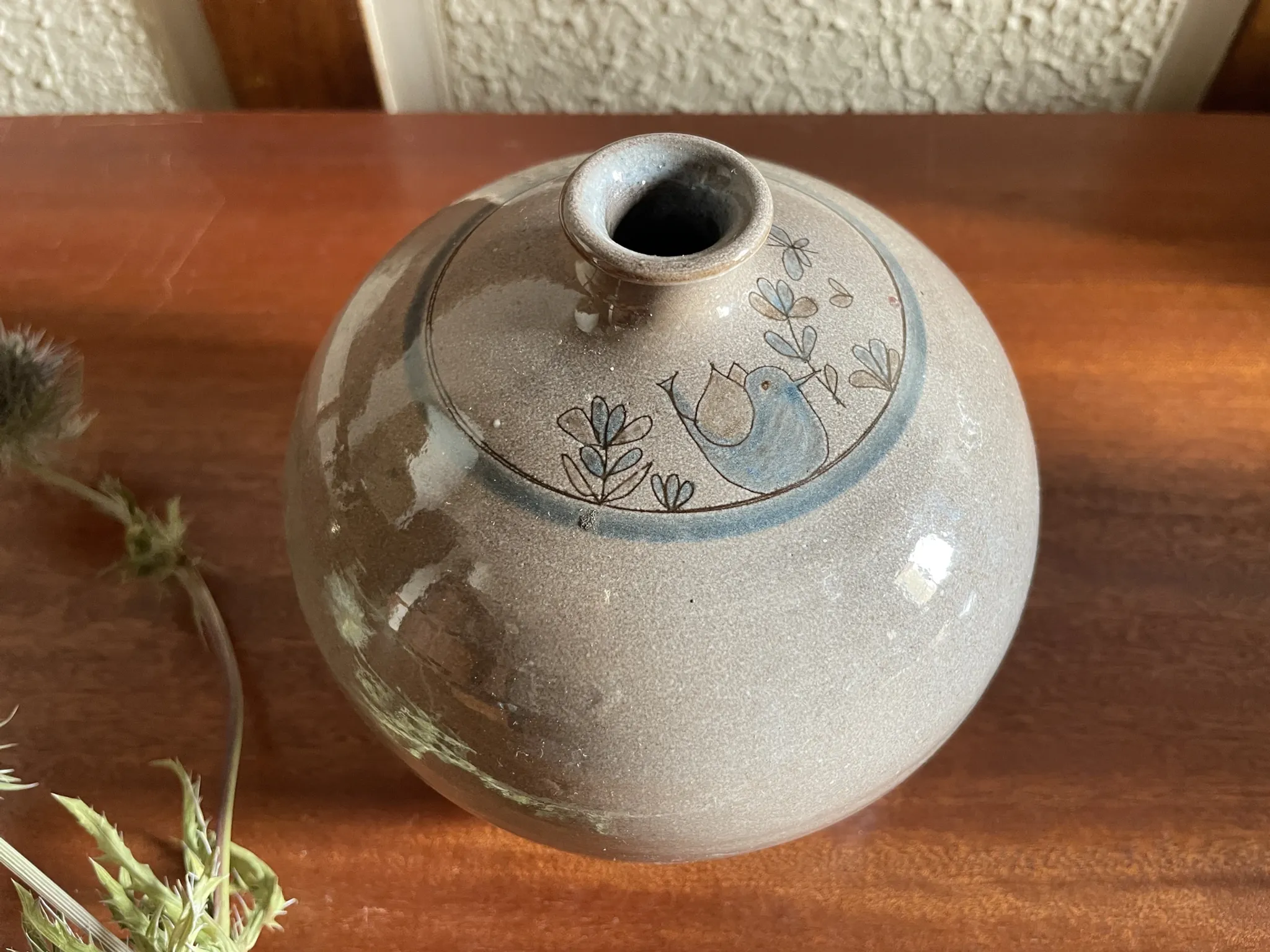 Ball vase pottery Millian
